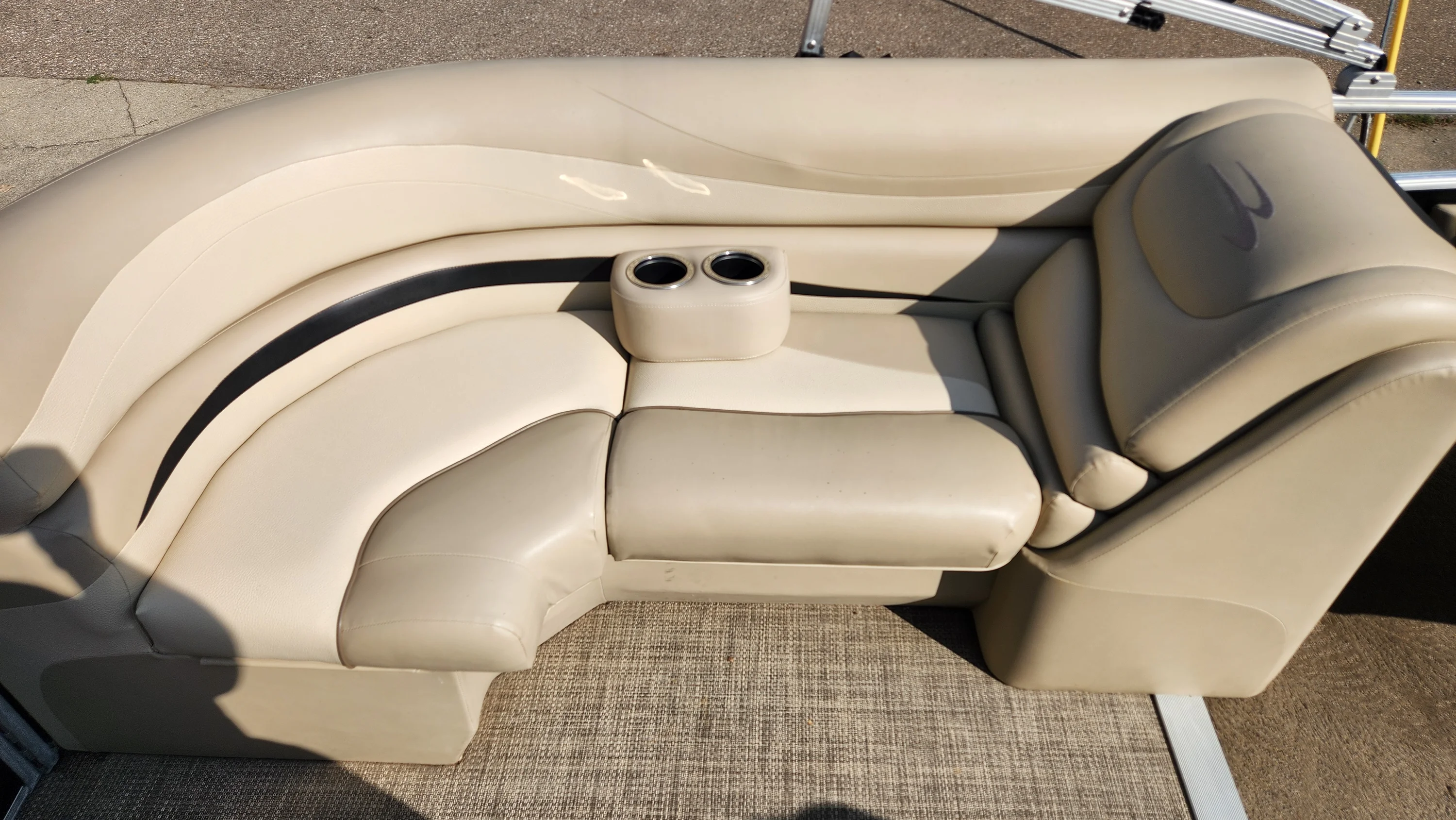 2013 Bennington 2250 GSR Image Thumbnail #23