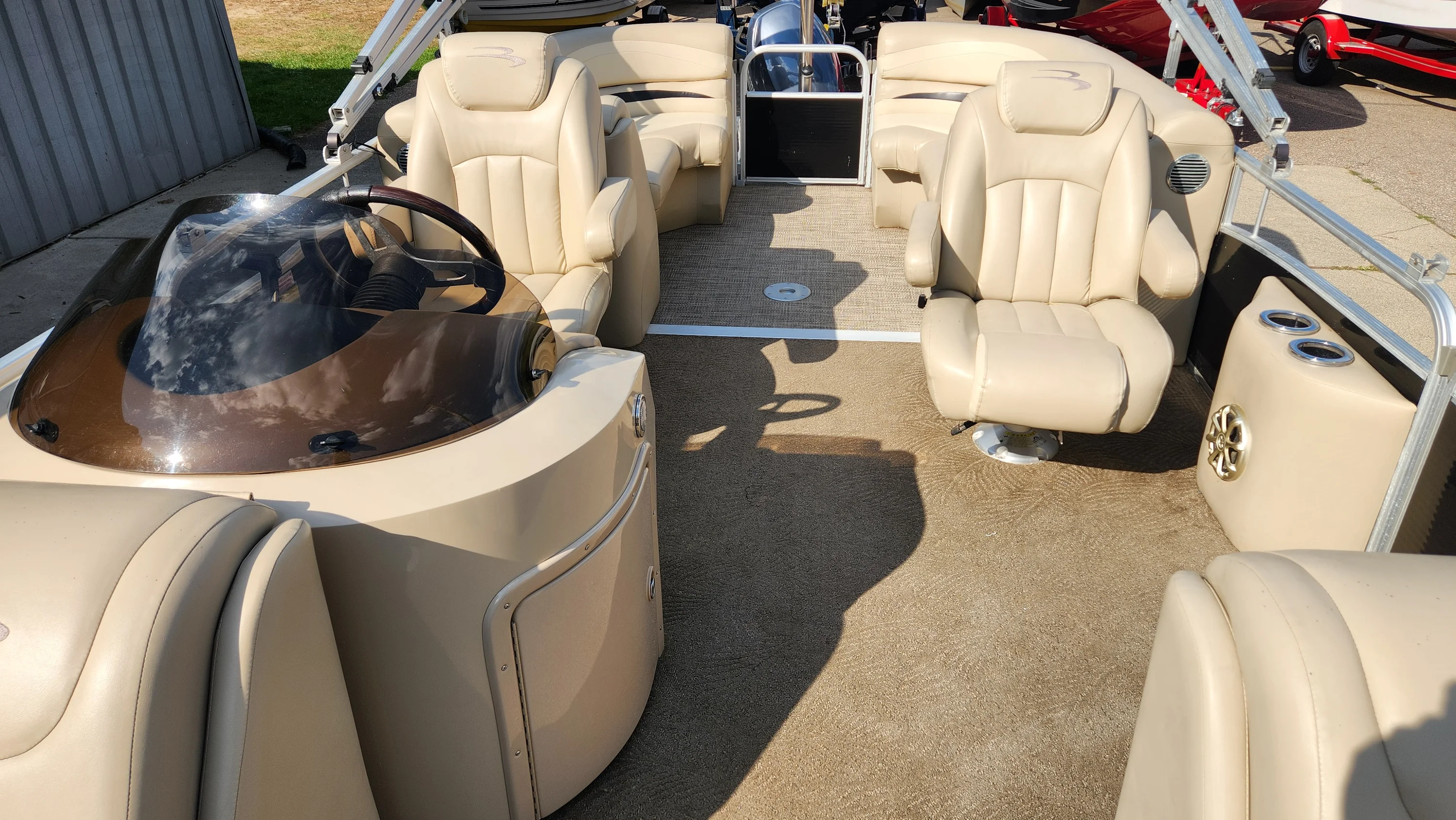 2013 Bennington 2250 GSR Image Thumbnail #33