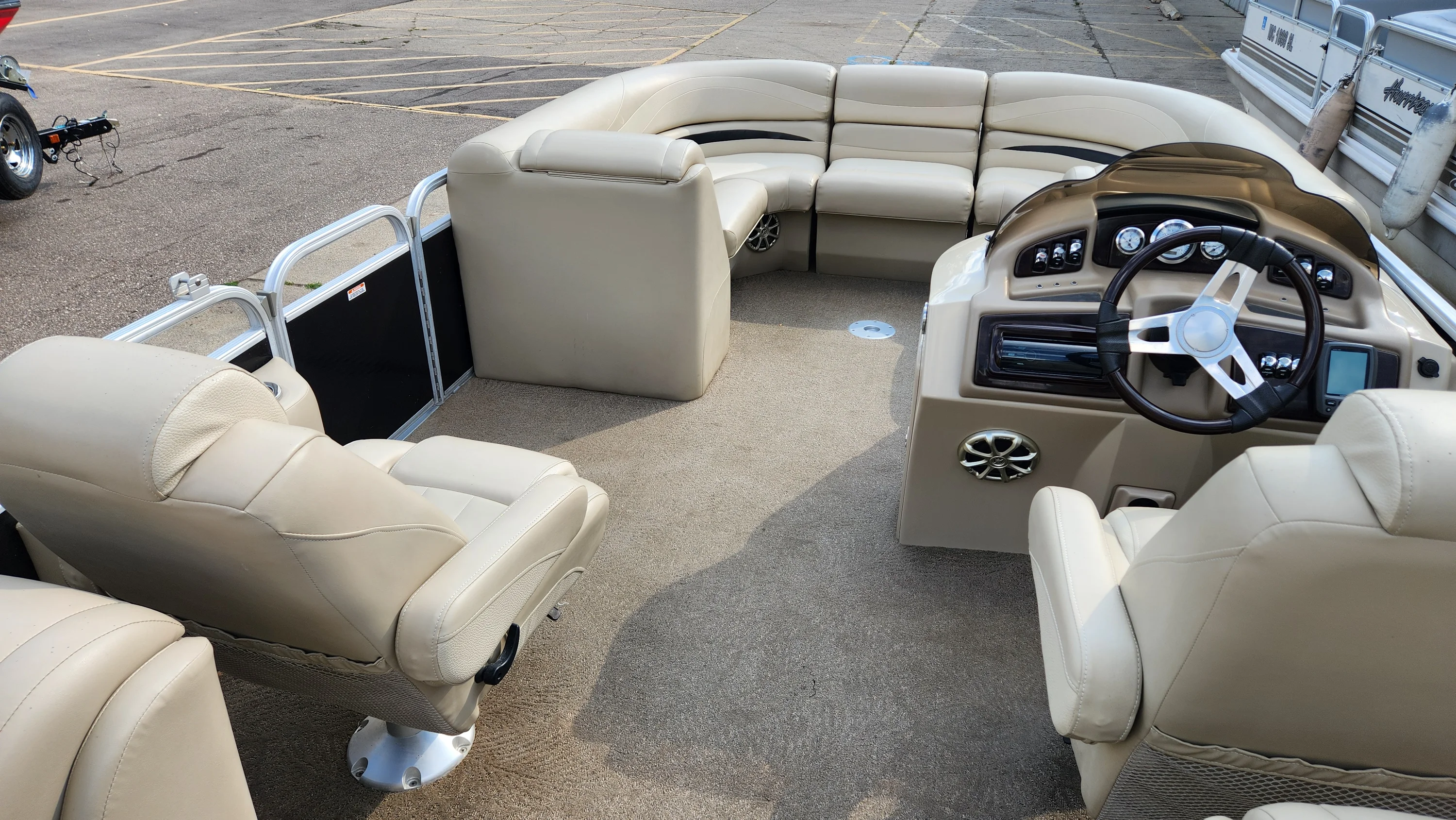 2013 Bennington 2250 GSR Image Thumbnail #30