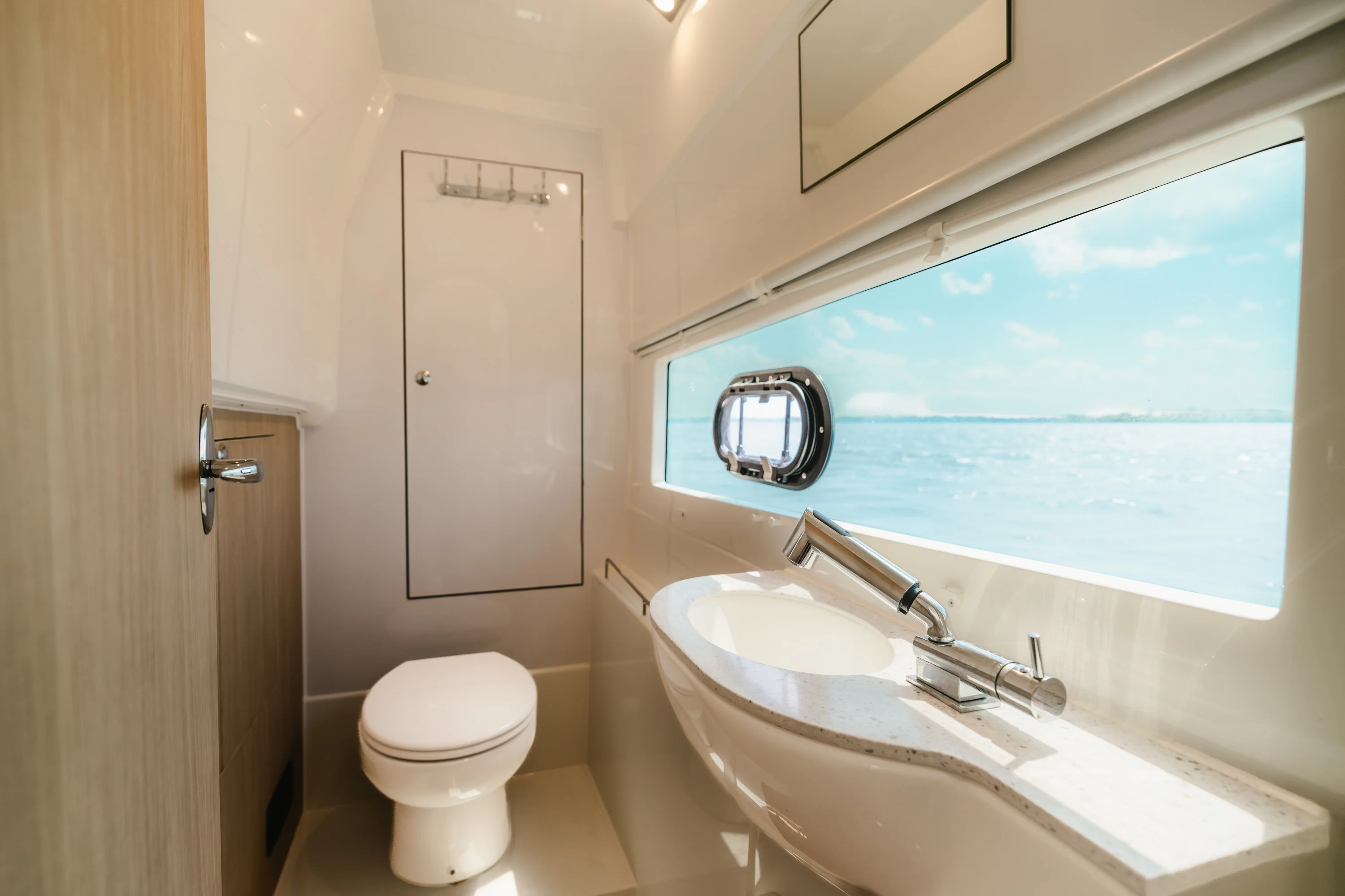 2023 Aquila 36 SPORT Image Thumbnail #23