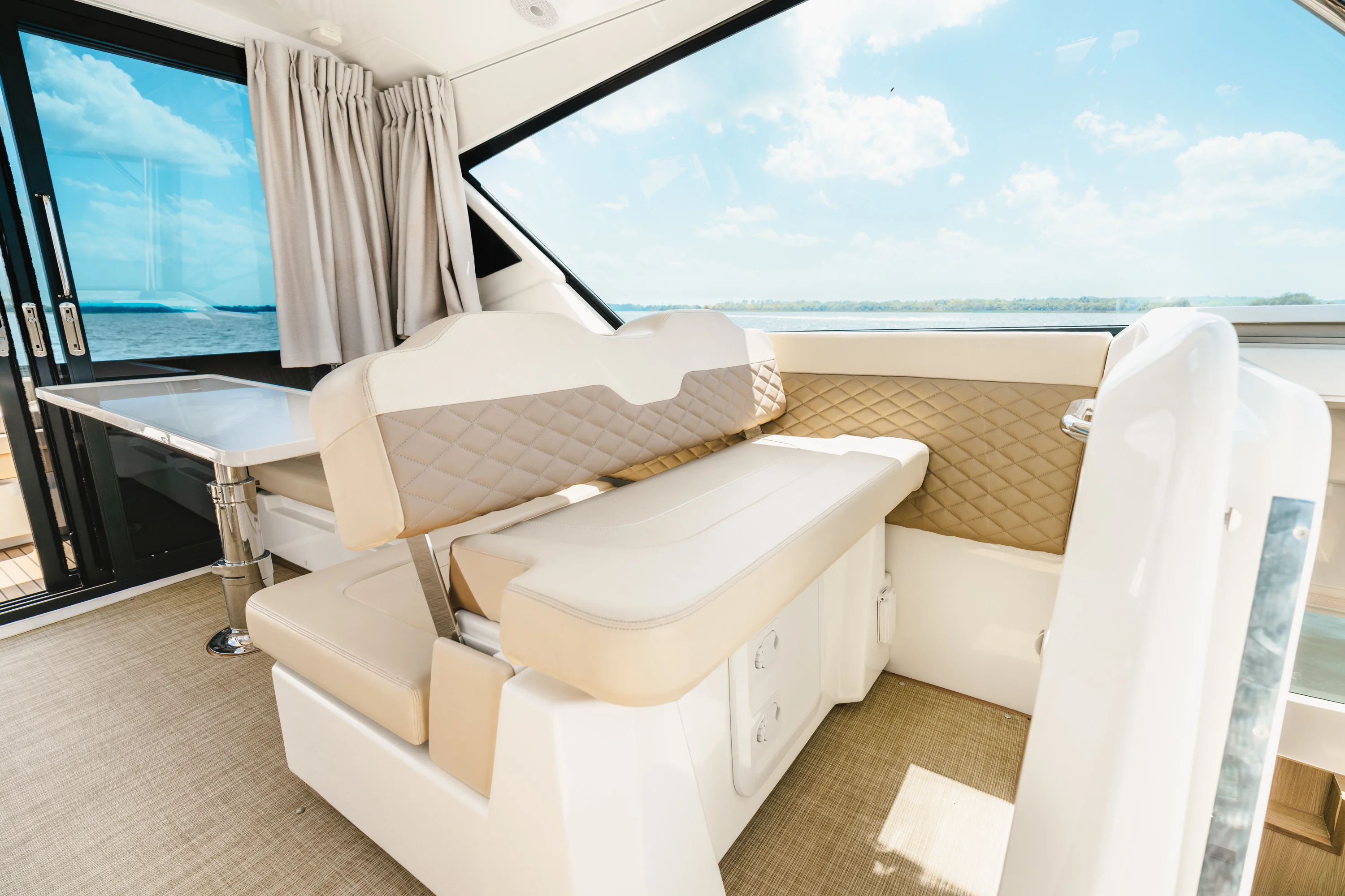 2023 Aquila 36 SPORT Image Thumbnail #18