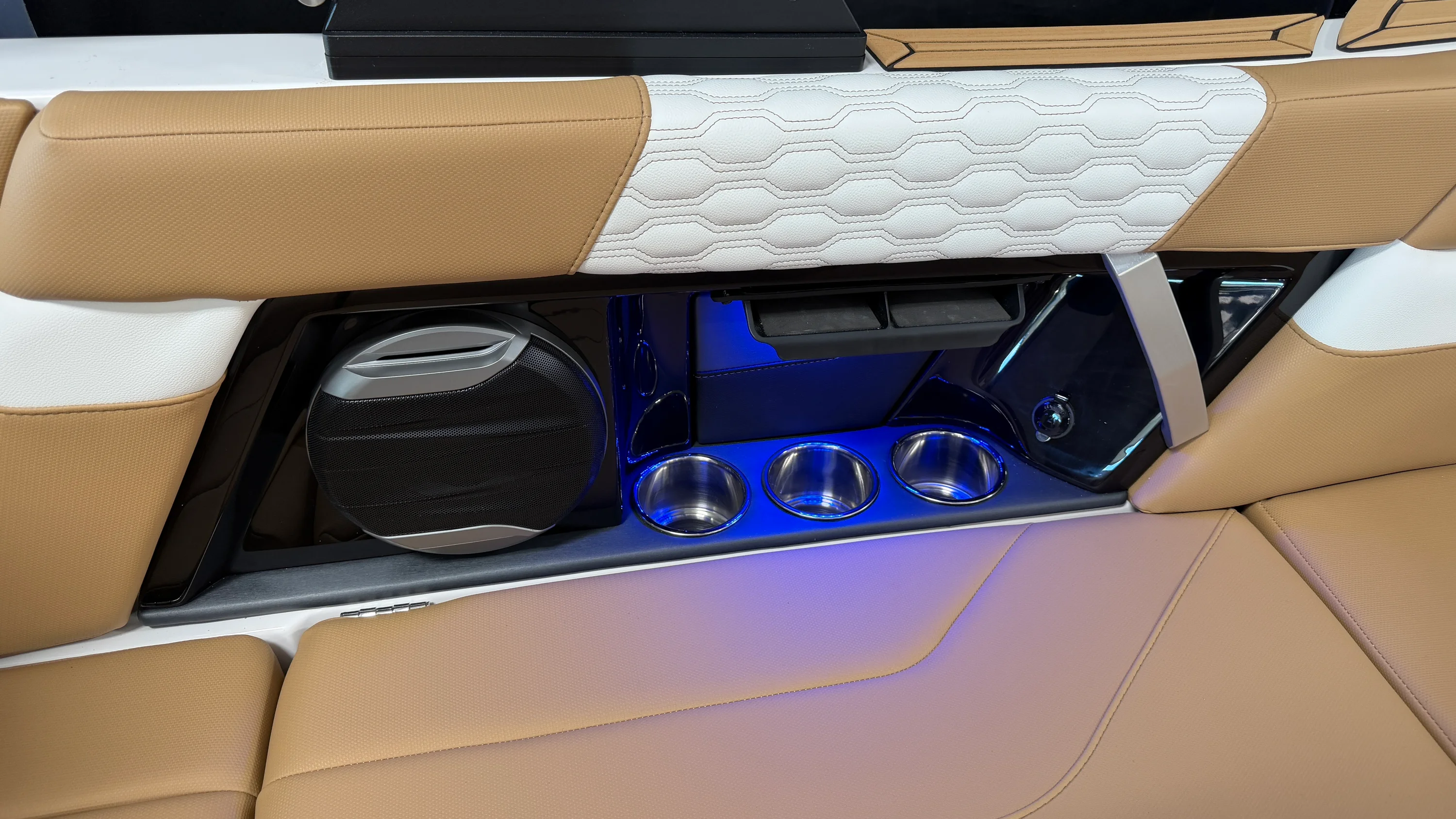 2026 Mastercraft XT22 Image Thumbnail #32