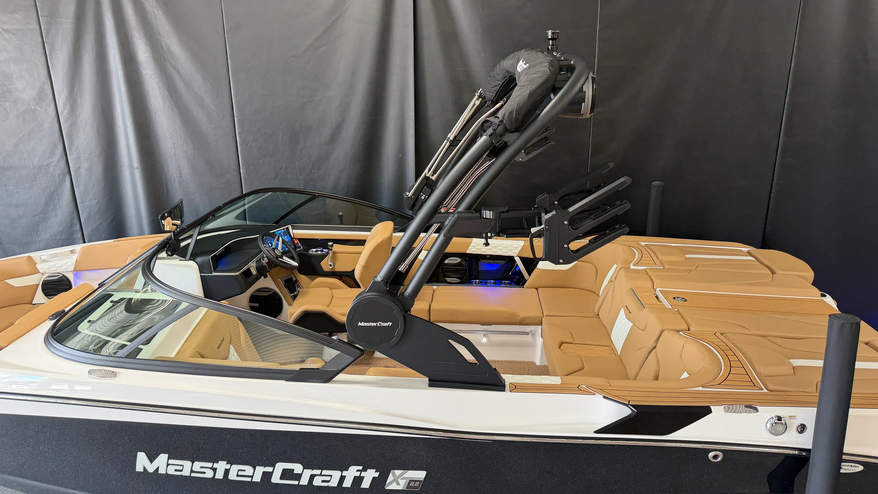 2026 Mastercraft XT22 Image Thumbnail #5
