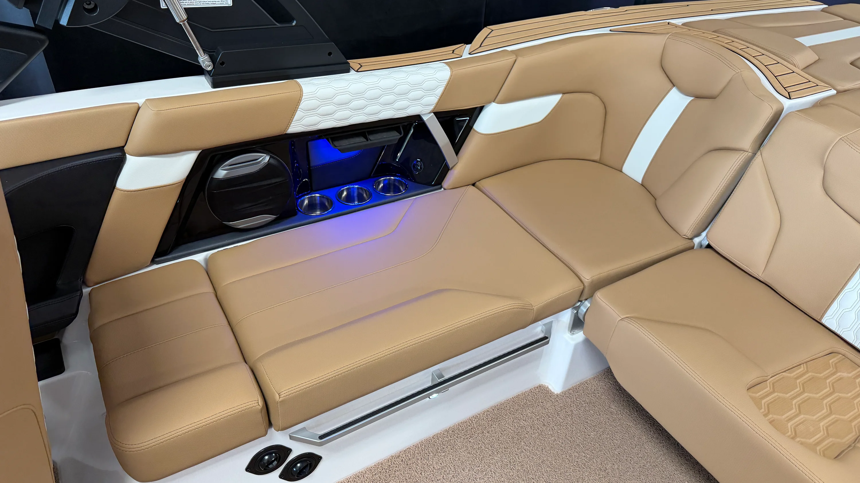 2026 Mastercraft XT22 Image Thumbnail #29