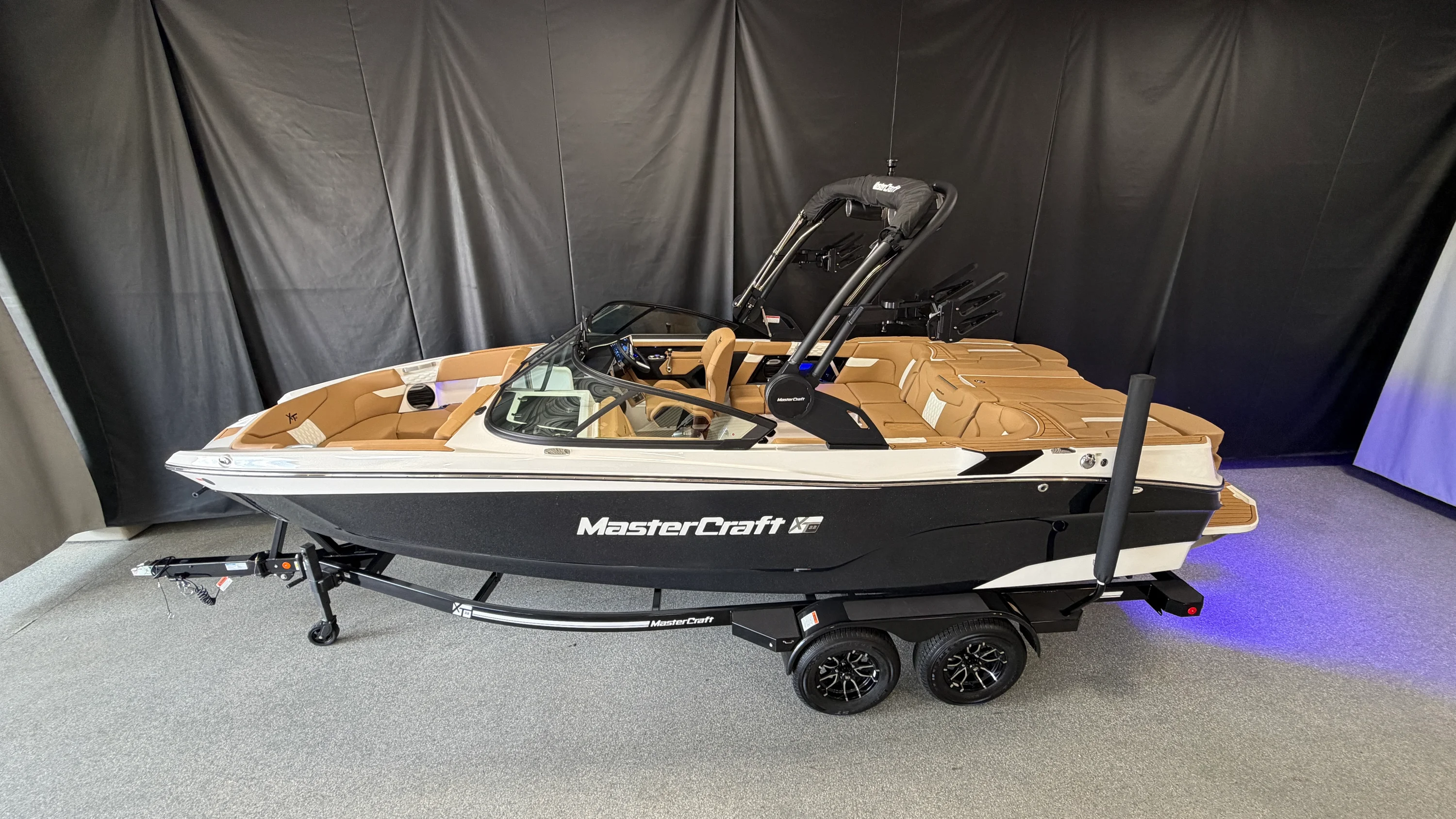 2026 Mastercraft XT22 Image Thumbnail #1