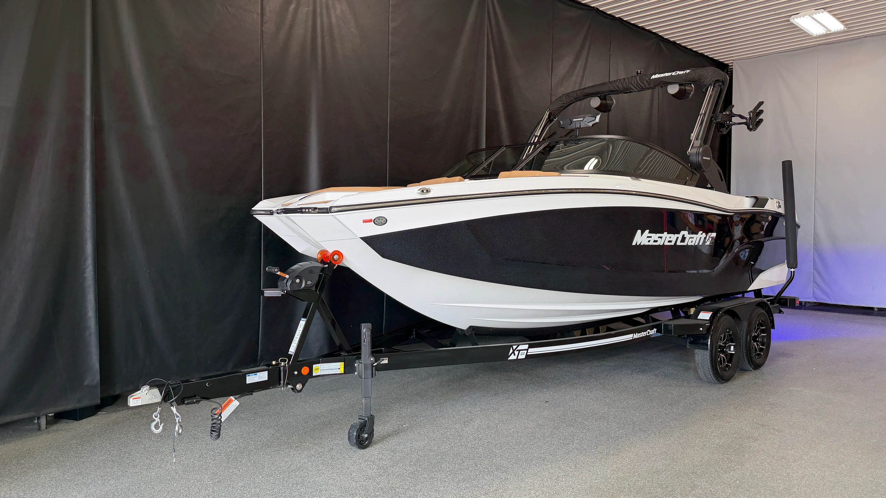 2026 Mastercraft XT22 Image Thumbnail #2