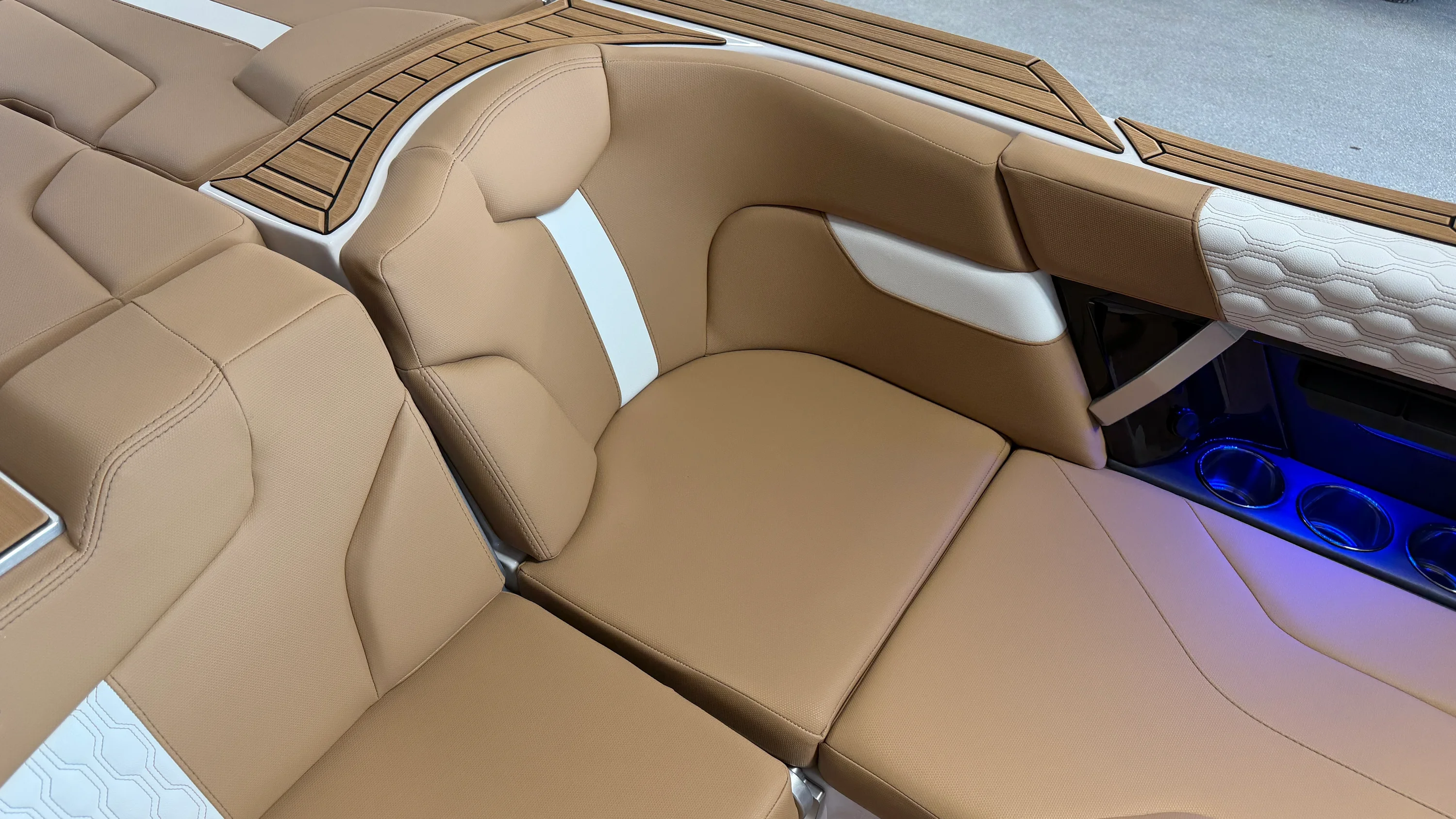 2026 Mastercraft XT22 Image Thumbnail #39