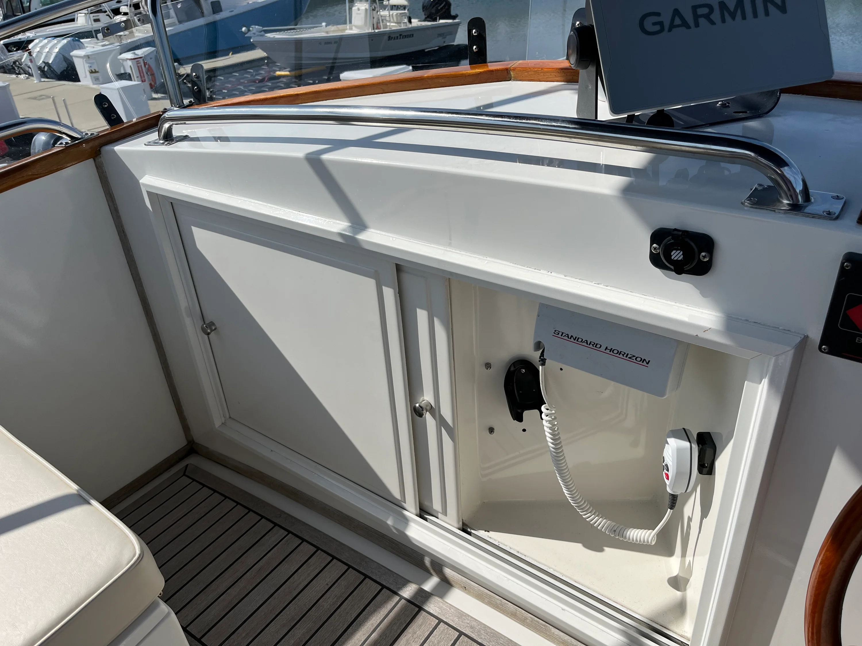 1990 Grand Banks 32 SEDAN Image Thumbnail #15