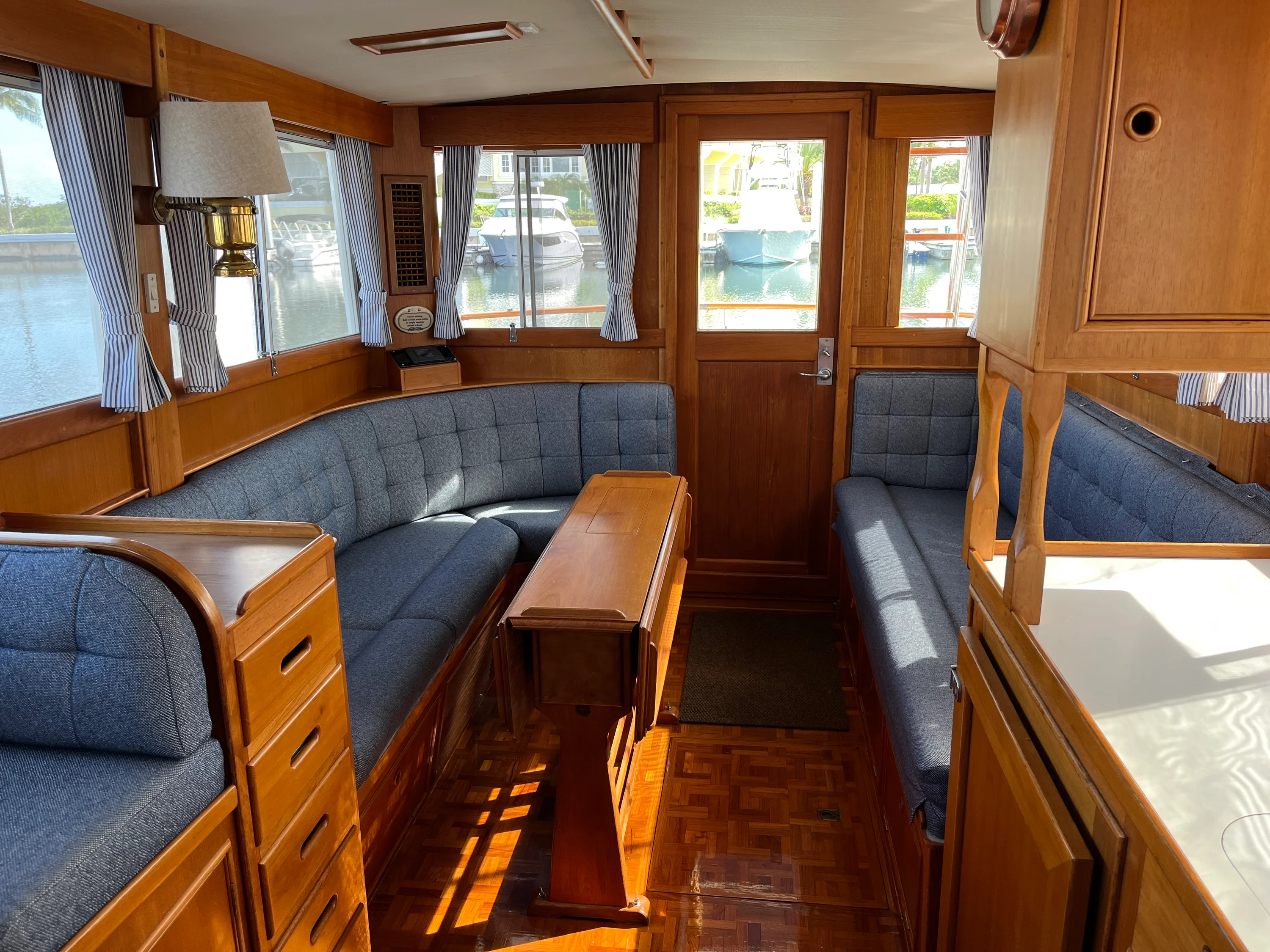 1990 Grand Banks 32 SEDAN Image Thumbnail #6