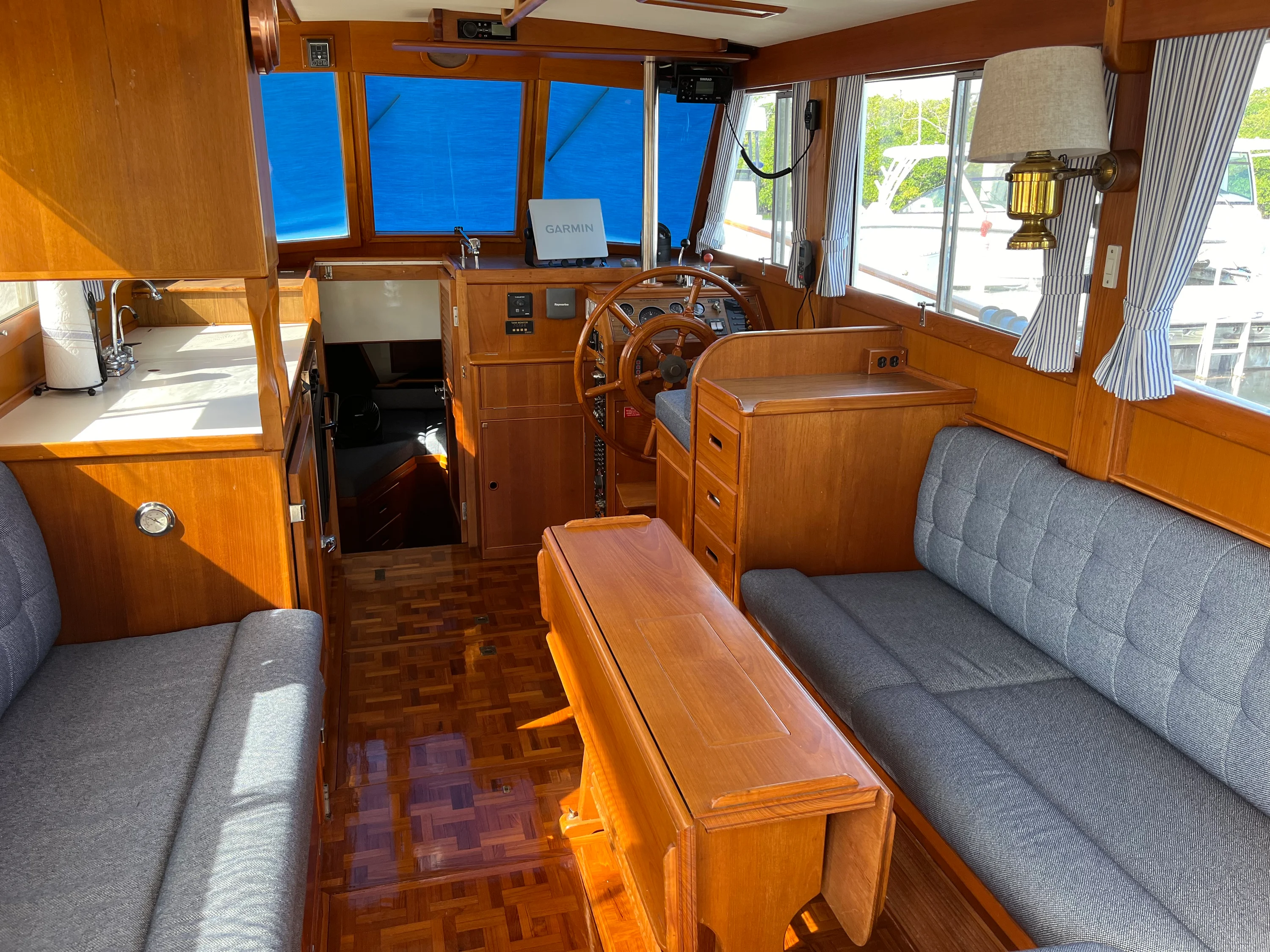 1990 Grand Banks 32 SEDAN Image Thumbnail #2