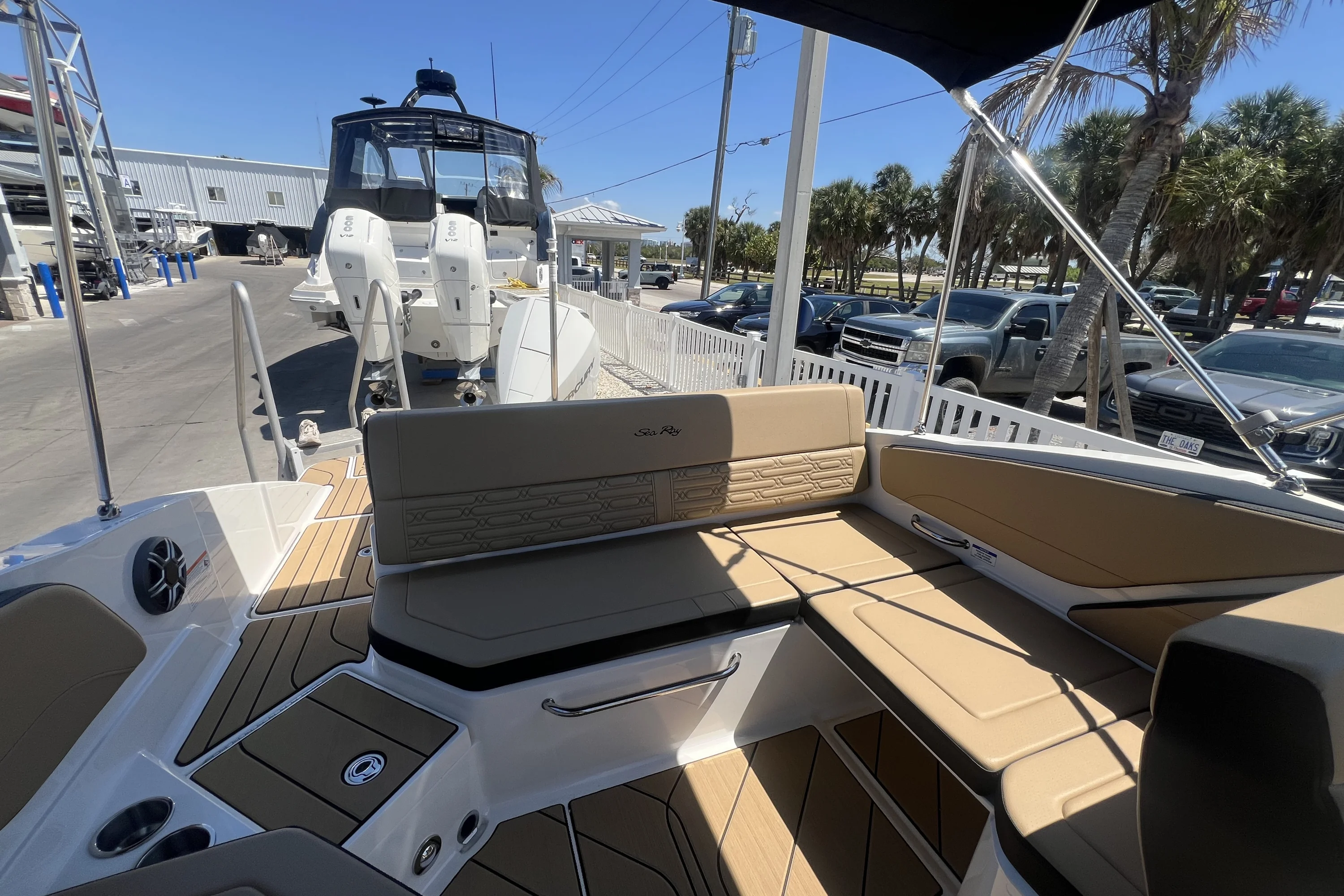 2026 Sea Ray SPX 210 Outboard Image Thumbnail #6