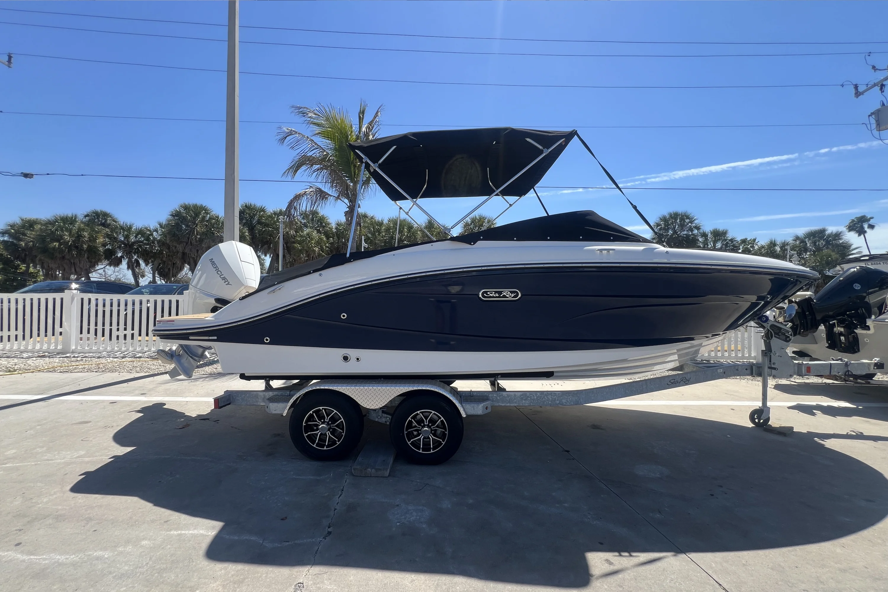 2026 Sea Ray SPX 210 Outboard Image Thumbnail #0