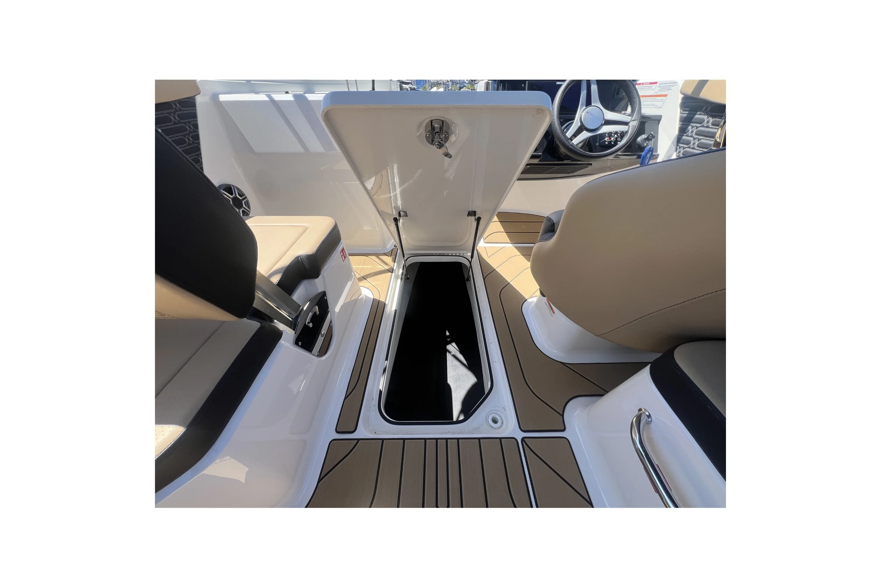 2026 Sea Ray SPX 210 Outboard Image Thumbnail #23