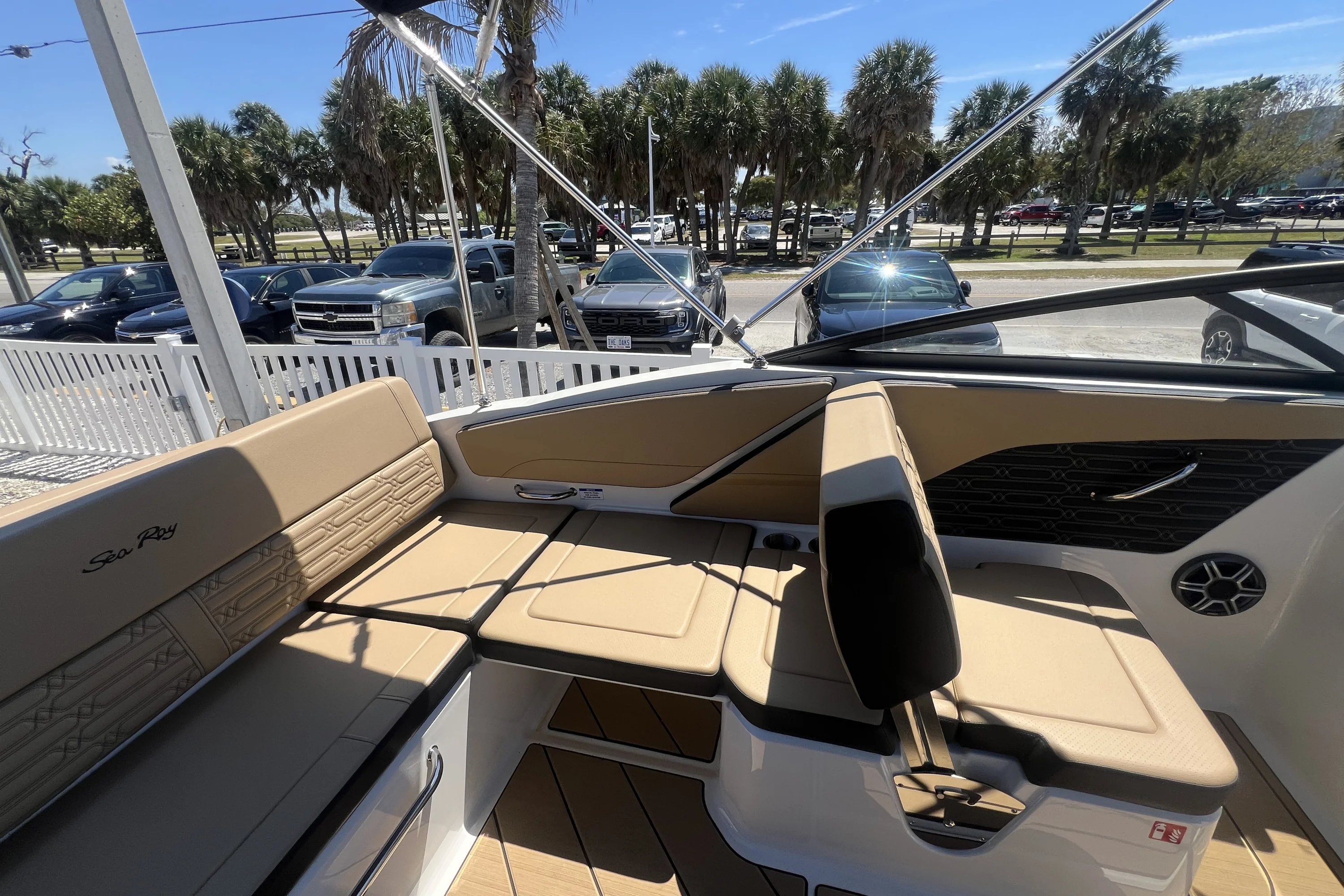 2026 Sea Ray SPX 210 Outboard Image Thumbnail #10