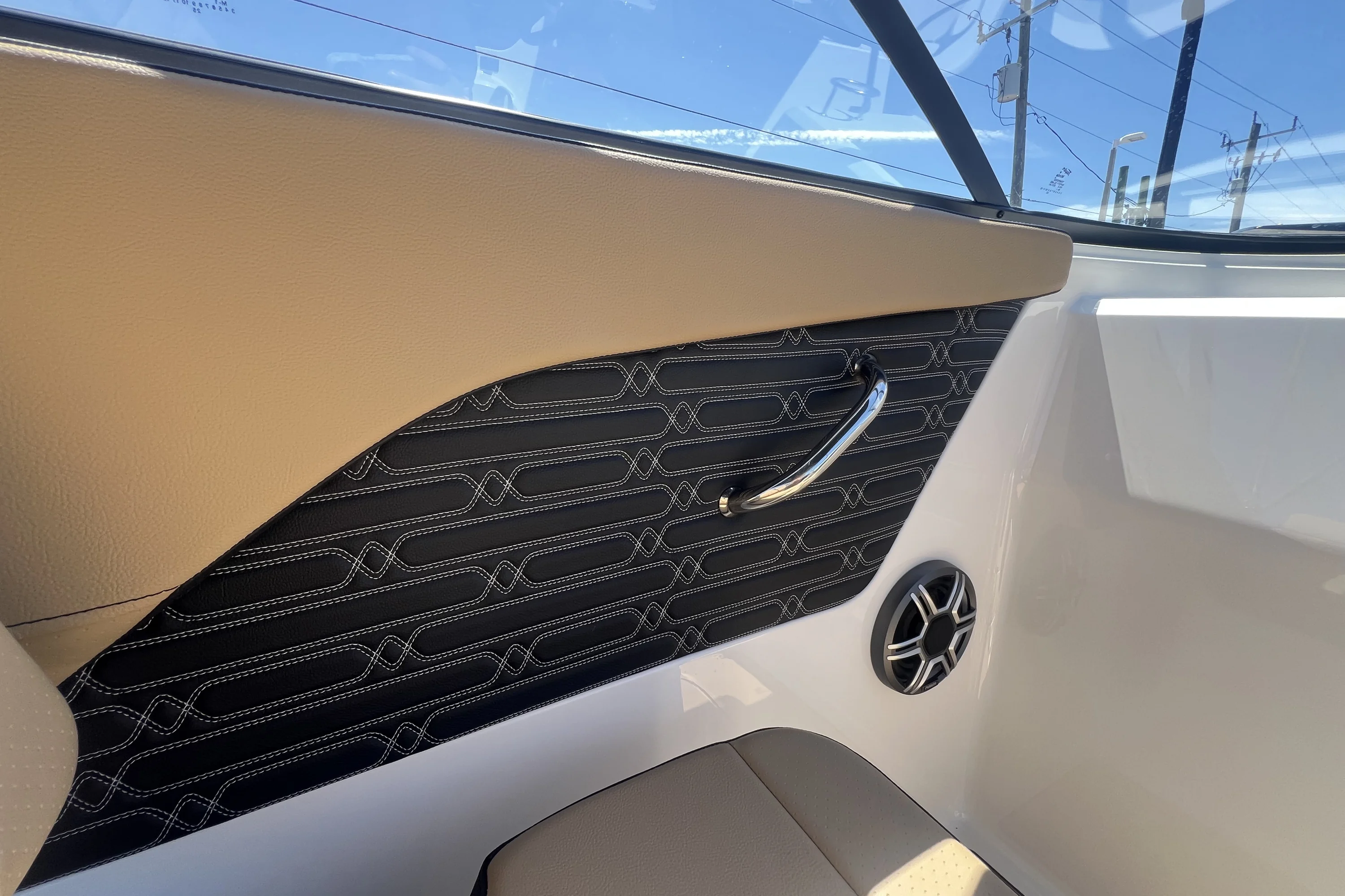 2026 Sea Ray SPX 210 Outboard Image Thumbnail #15