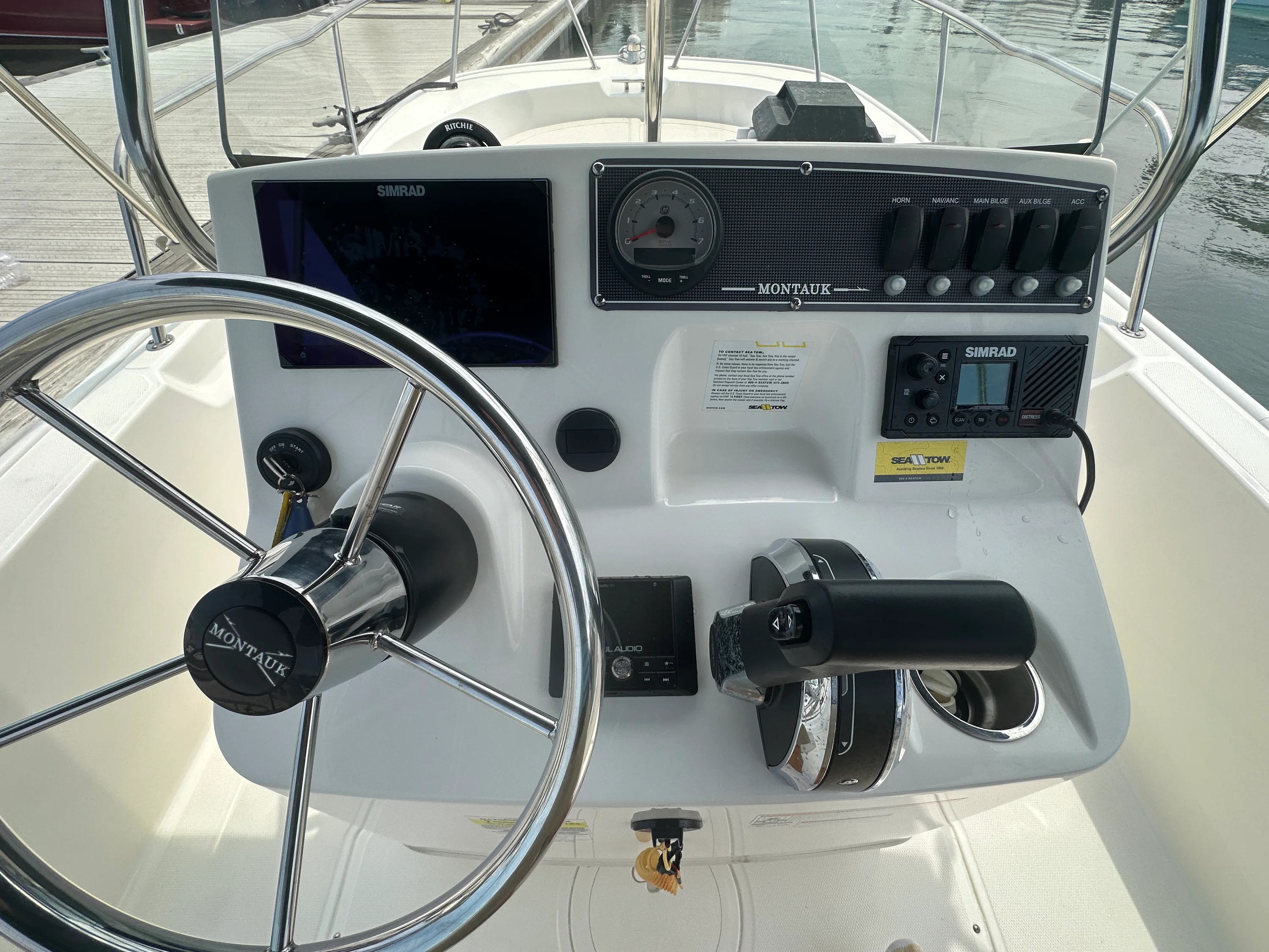 2023 Boston Whaler 170 MONTAUK Image Thumbnail #10