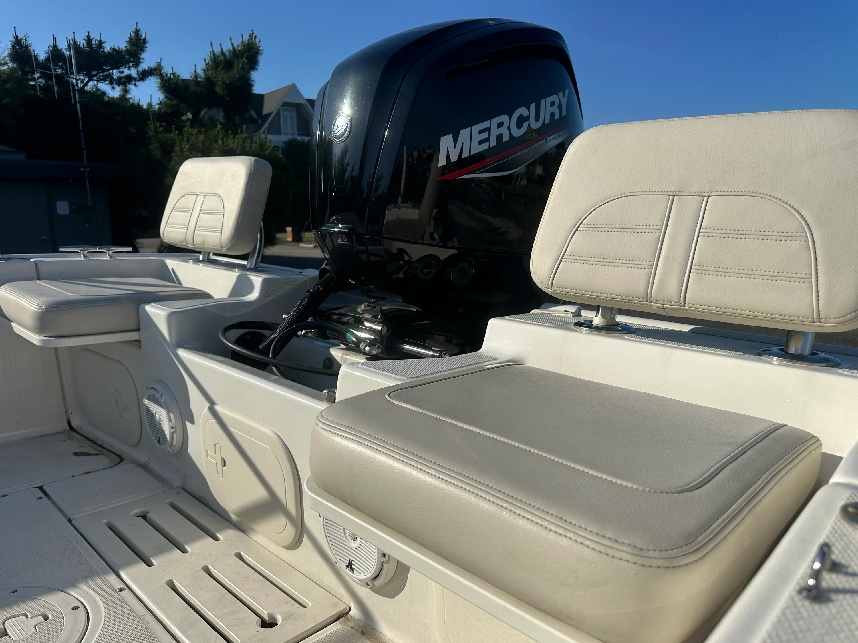 2023 Boston Whaler 170 MONTAUK Image Thumbnail #9
