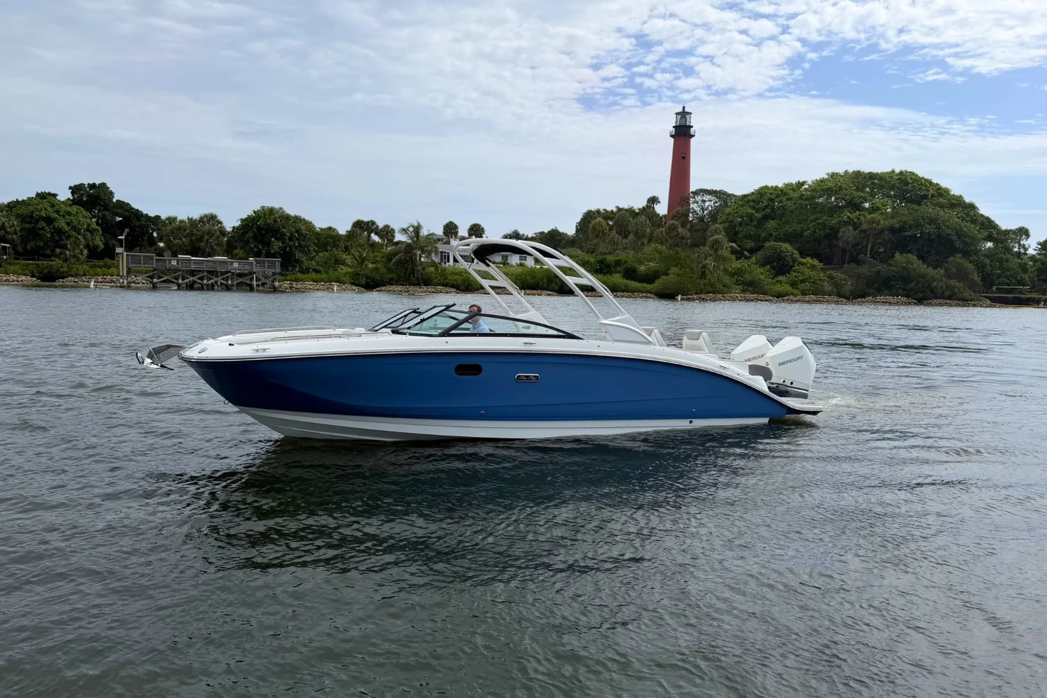 2026 Sea Ray SDX 290 Outboard Image Thumbnail #0