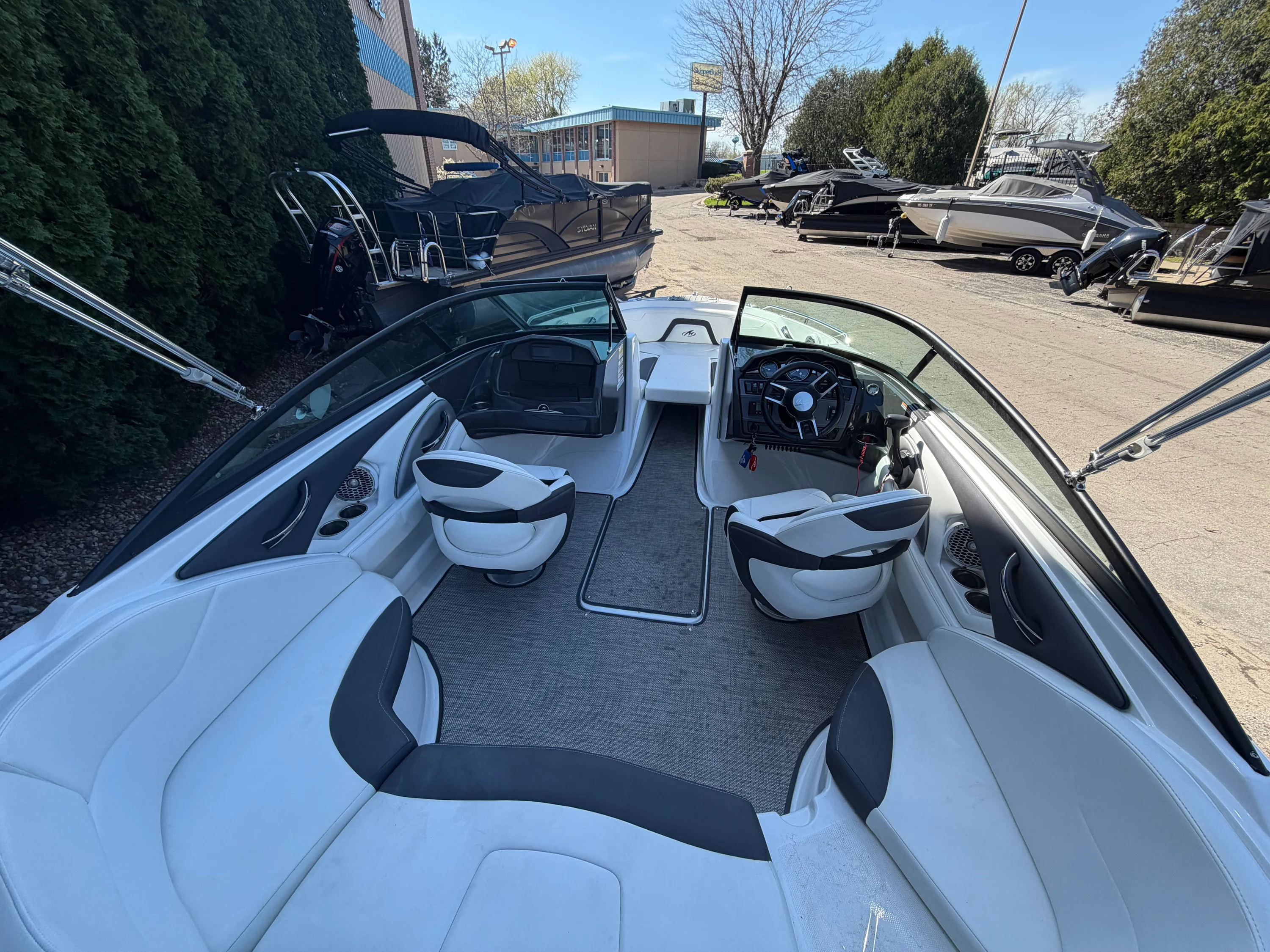 2019 Monterey 224FS Image Thumbnail #19