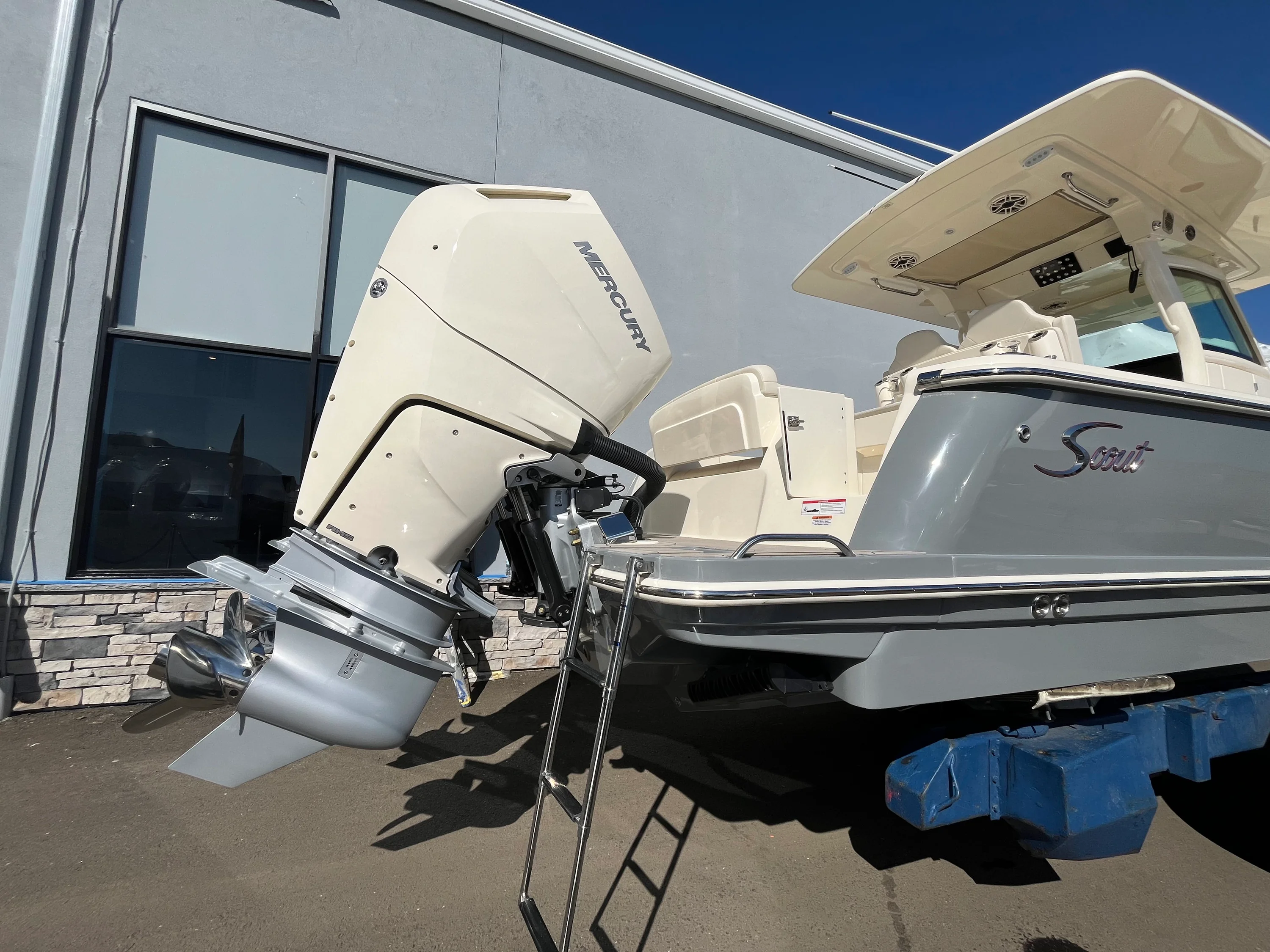 2026 Scout 305 LXF Image Thumbnail #6