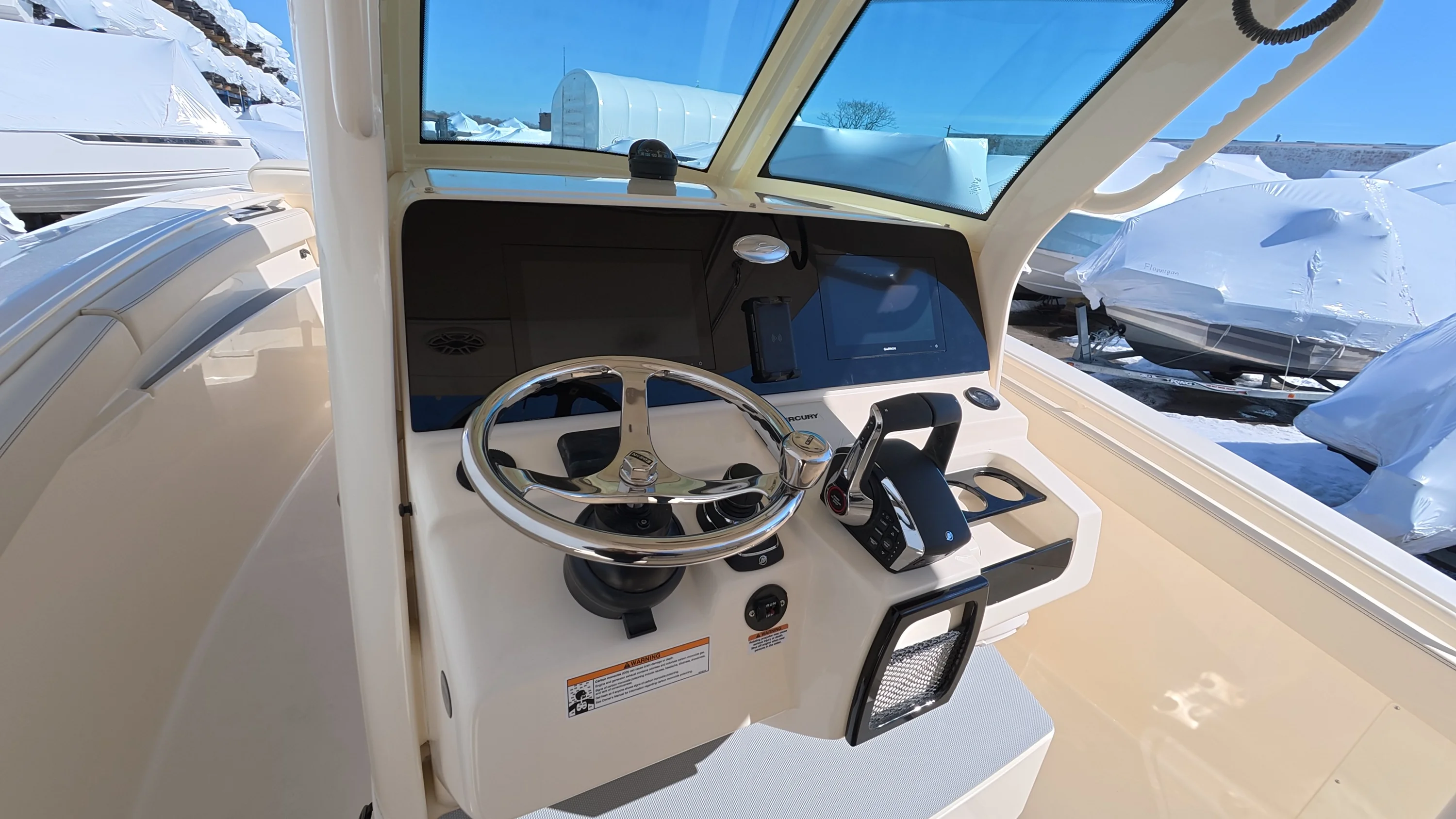 2026 Scout 305 LXF Image Thumbnail #34