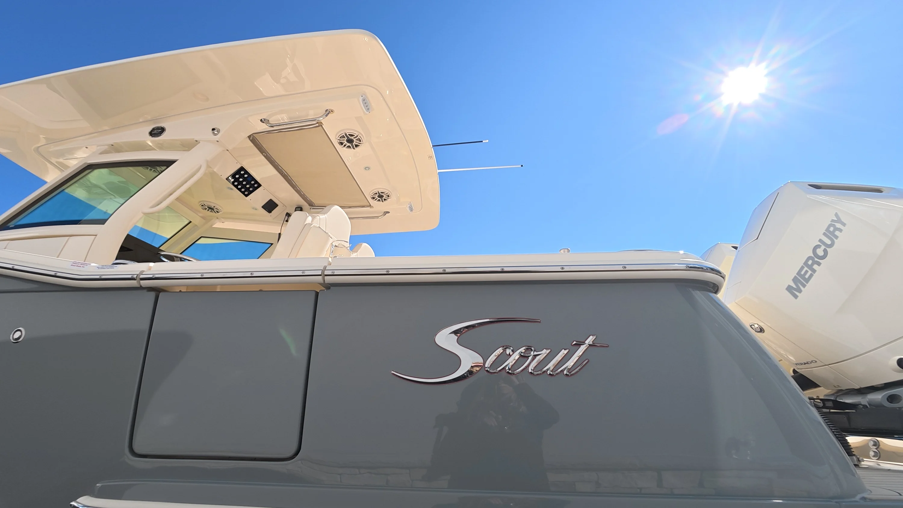 2026 Scout 305 LXF Image Thumbnail #2