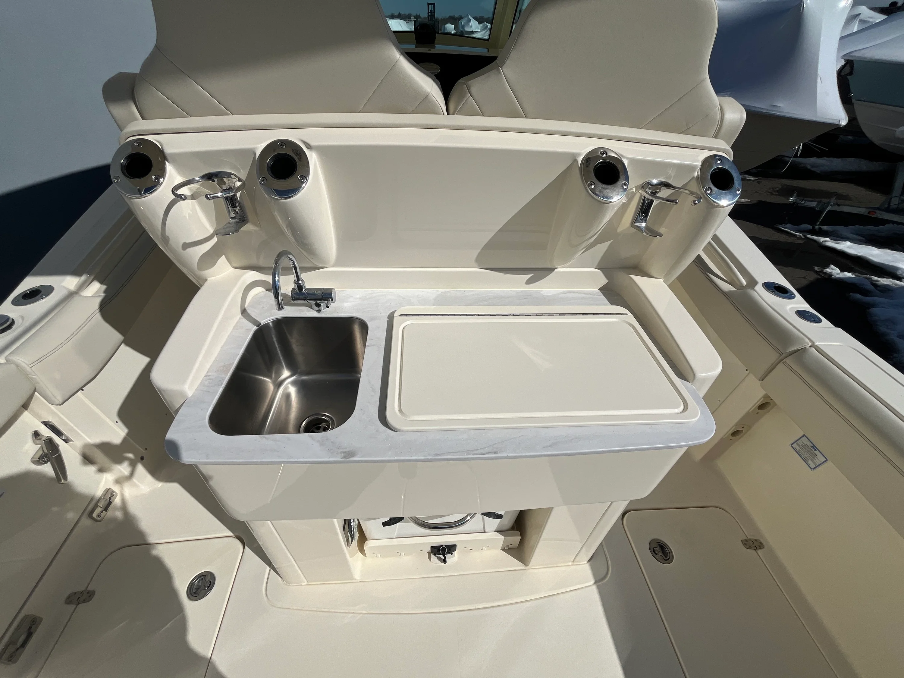 2026 Scout 305 LXF Image Thumbnail #17