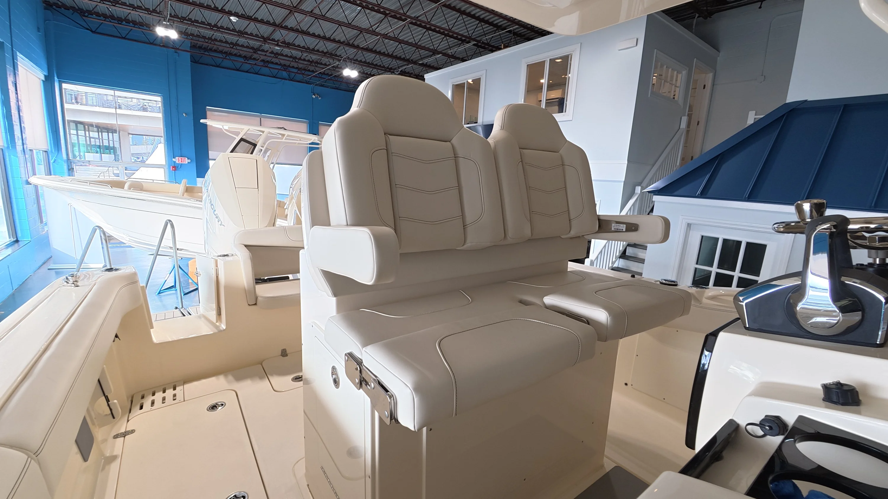 2026 Scout 305 LXF Image Thumbnail #23