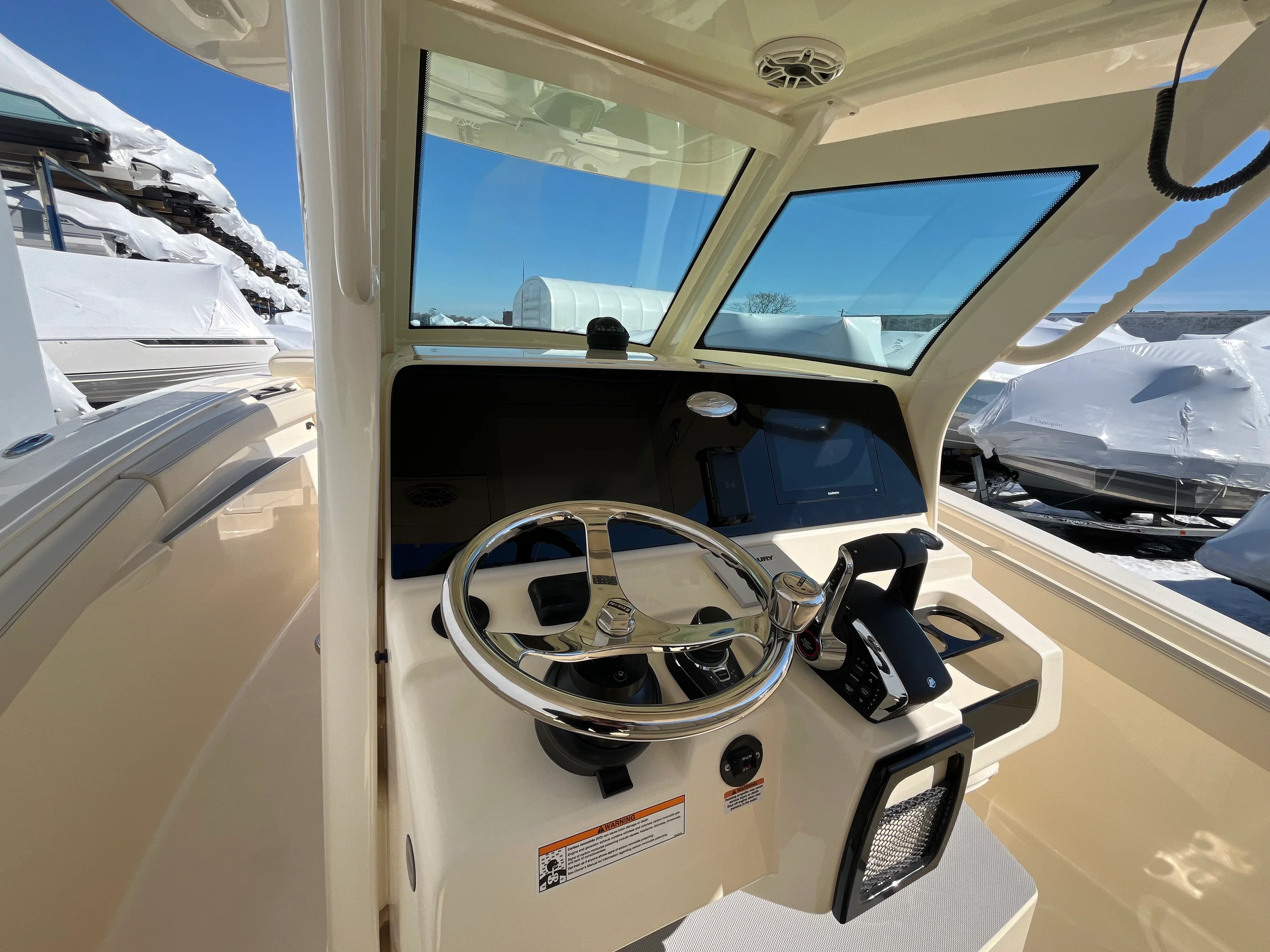 2026 Scout 305 LXF Image Thumbnail #29