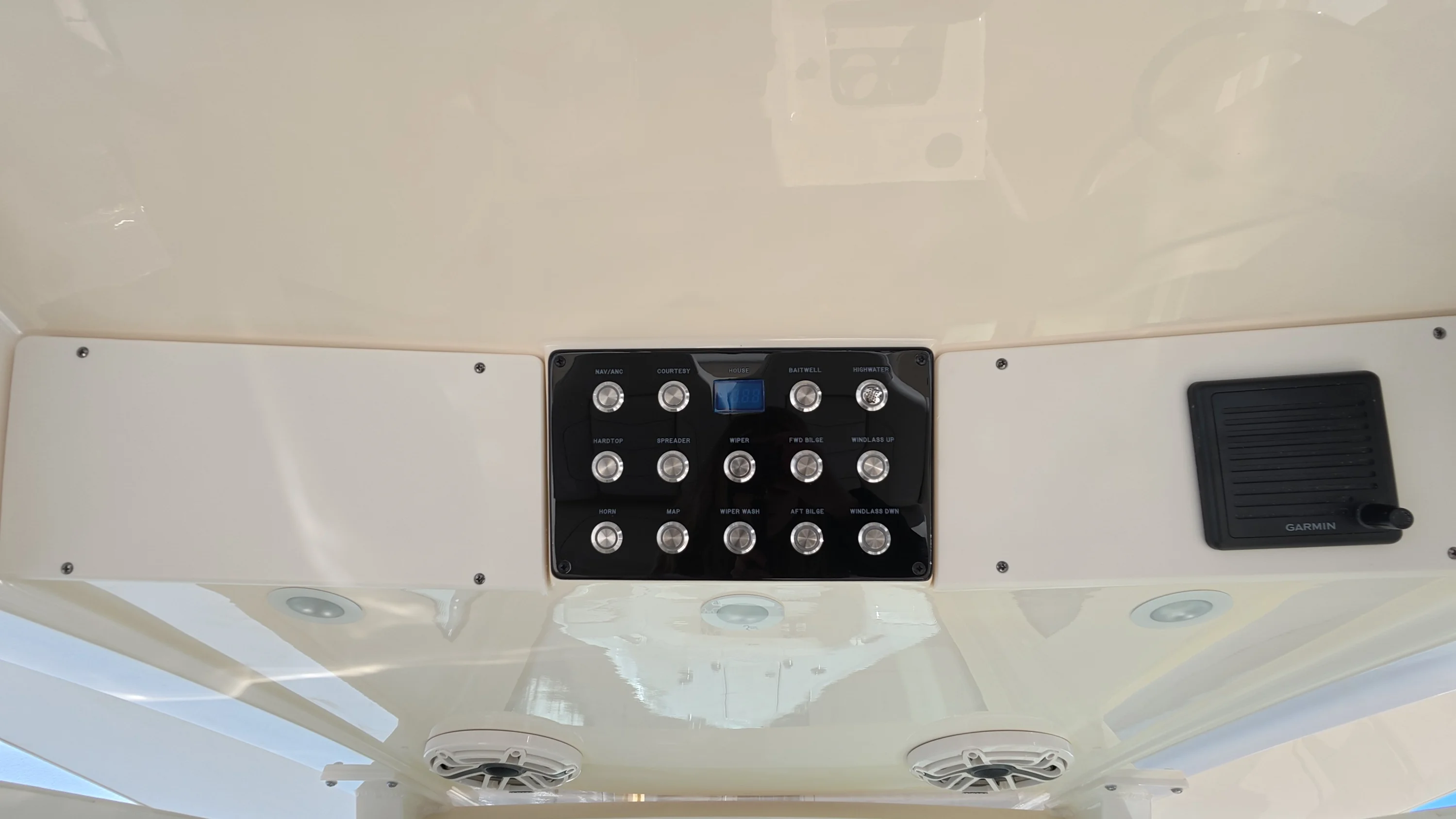 2026 Scout 305 LXF Image Thumbnail #30