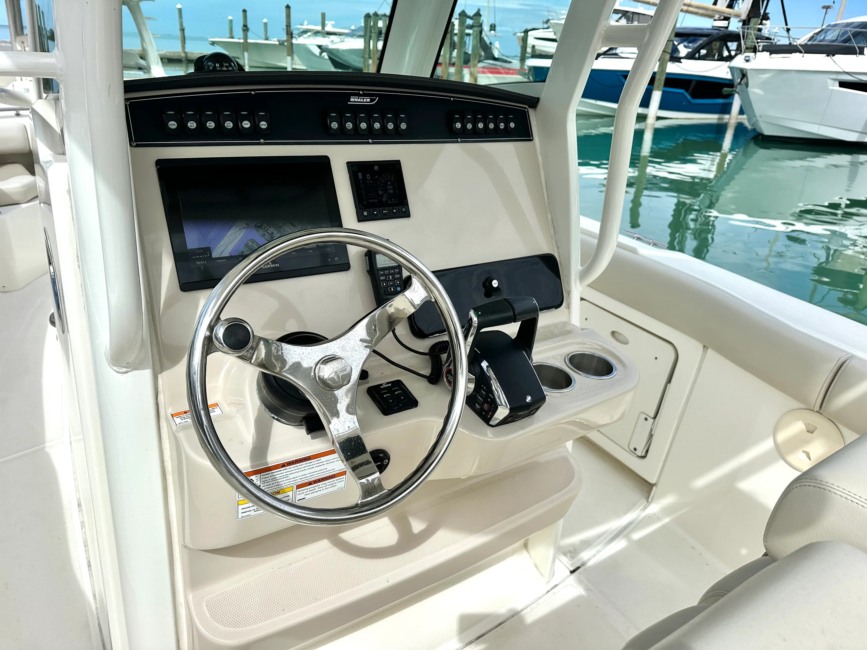2022 Boston Whaler 280 OUTRAGE Image Thumbnail #9