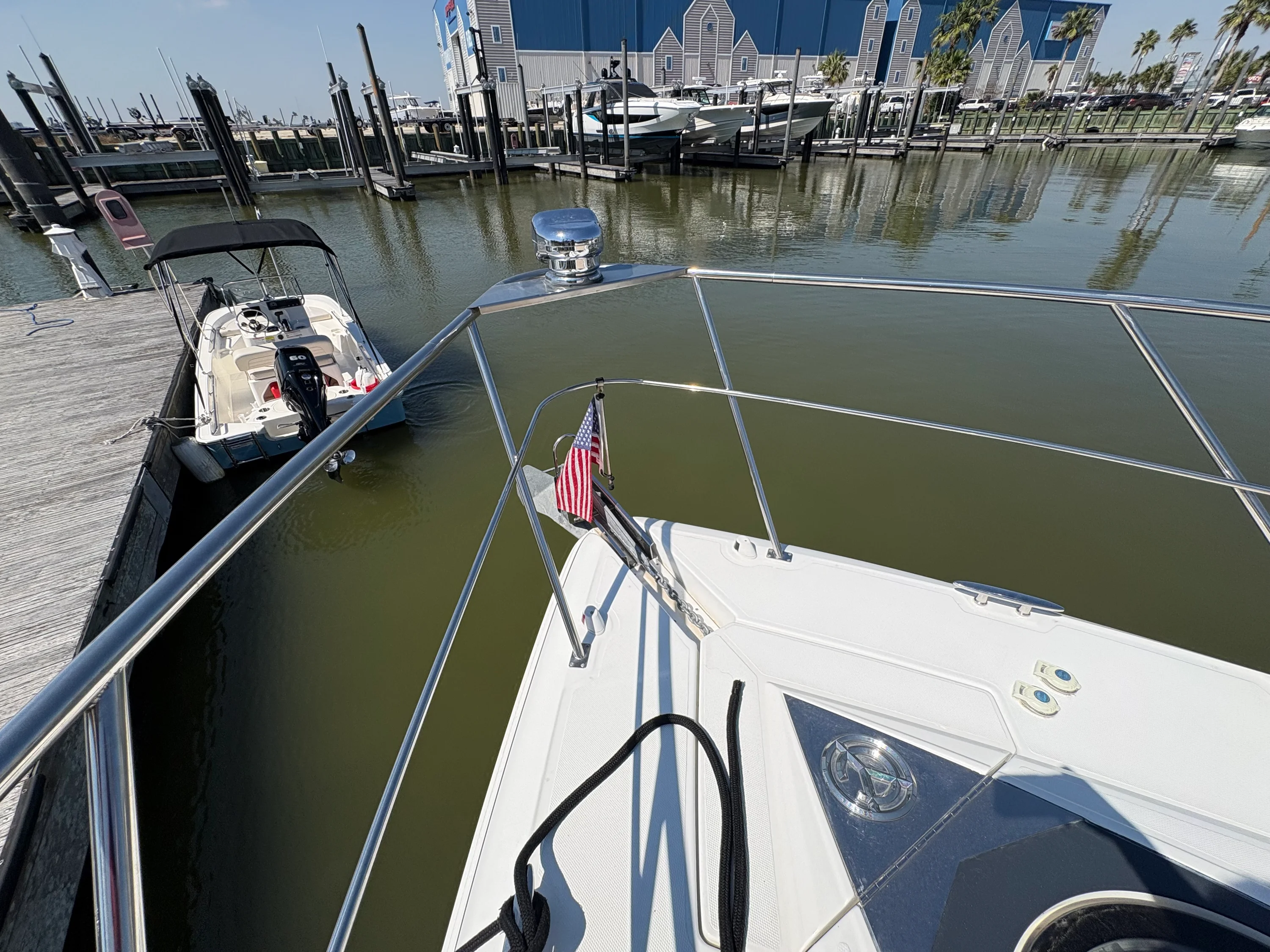 2015 Cruisers Yachts 450 CANTIUS Image Thumbnail #1