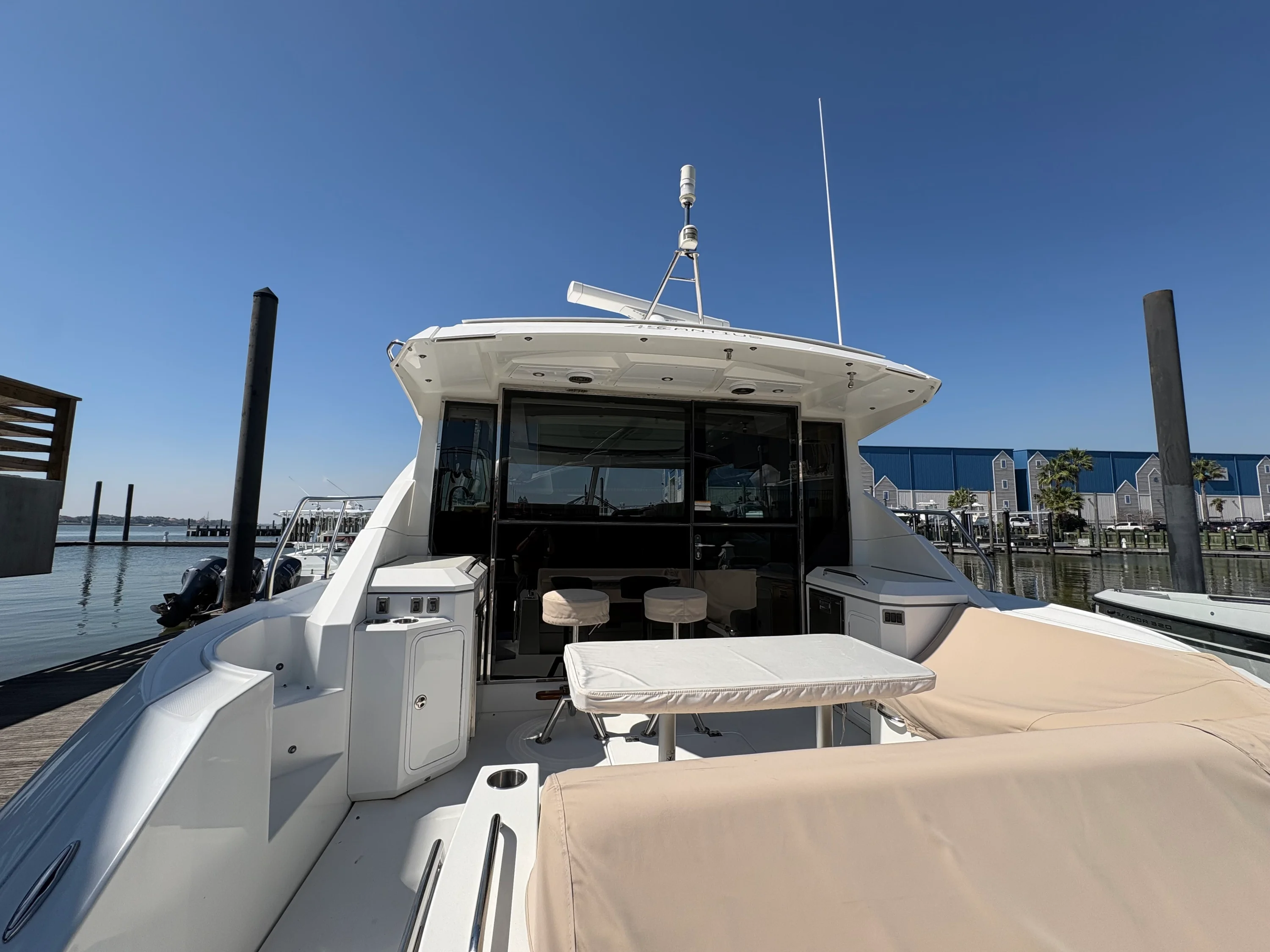 2015 Cruisers Yachts 450 CANTIUS Image Thumbnail #26