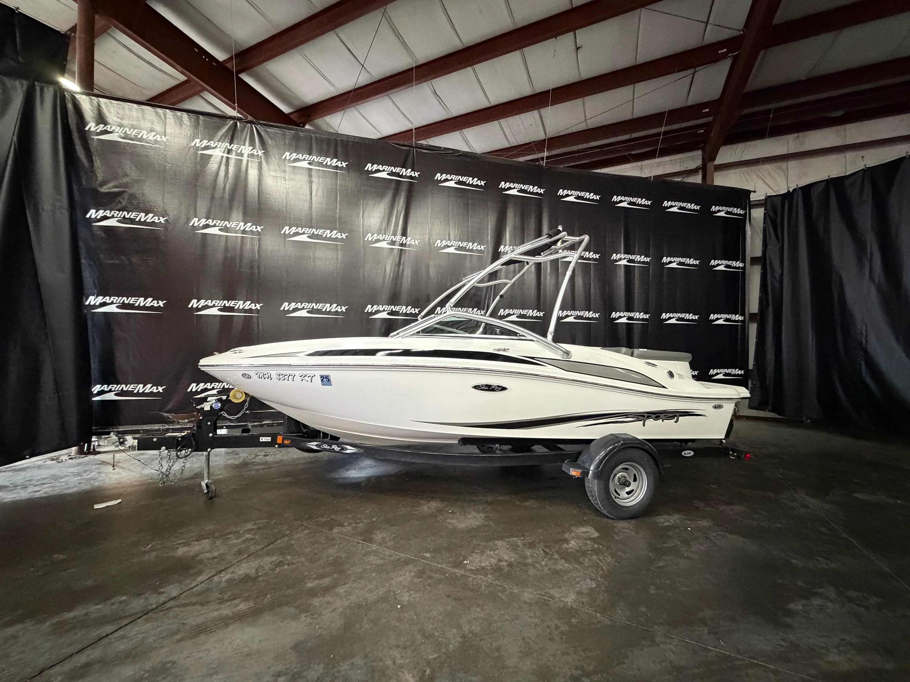 2011 Sea Ray 185 Sport Image Thumbnail #0