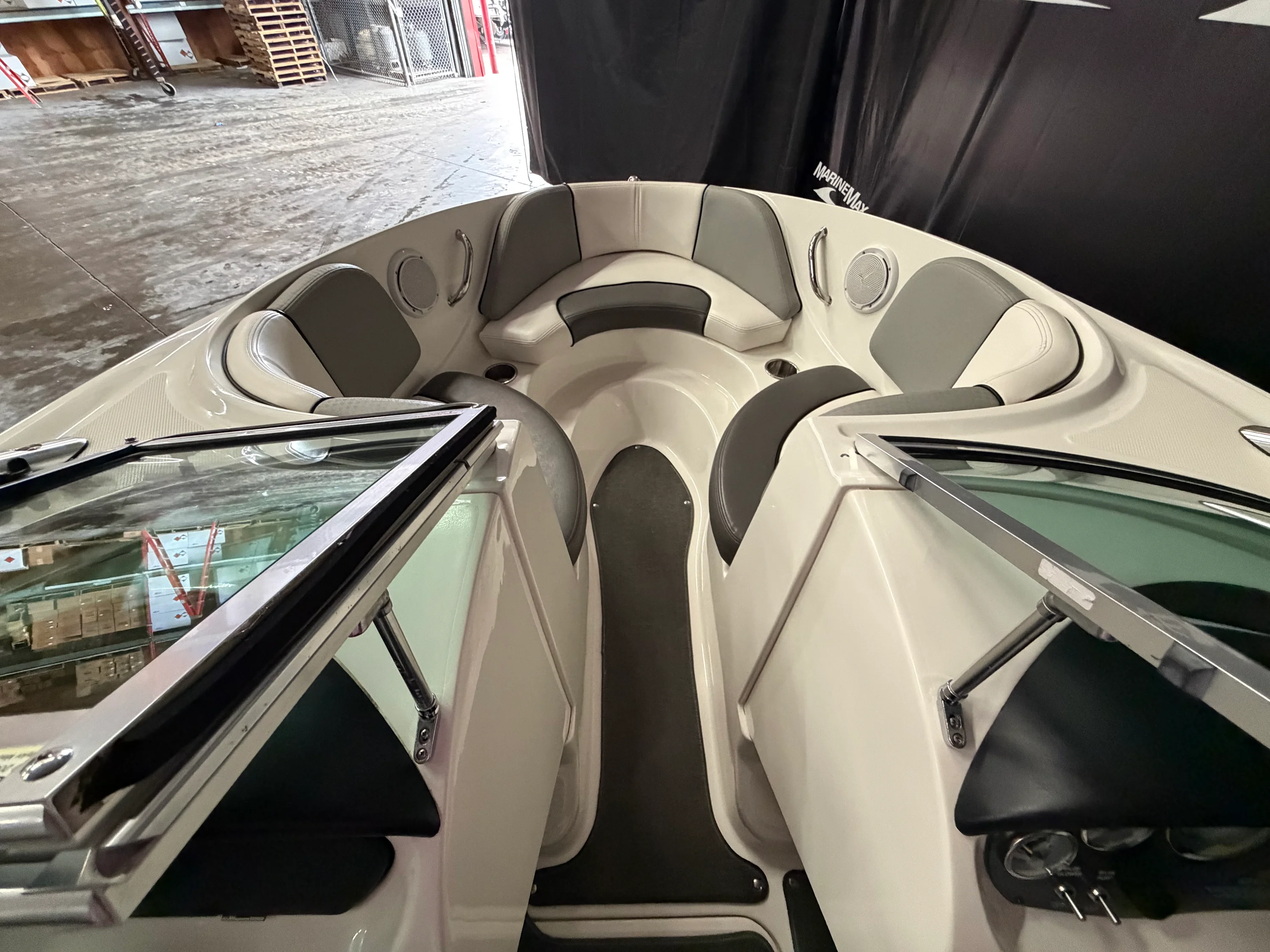 2011 Sea Ray 185 Sport Image Thumbnail #32