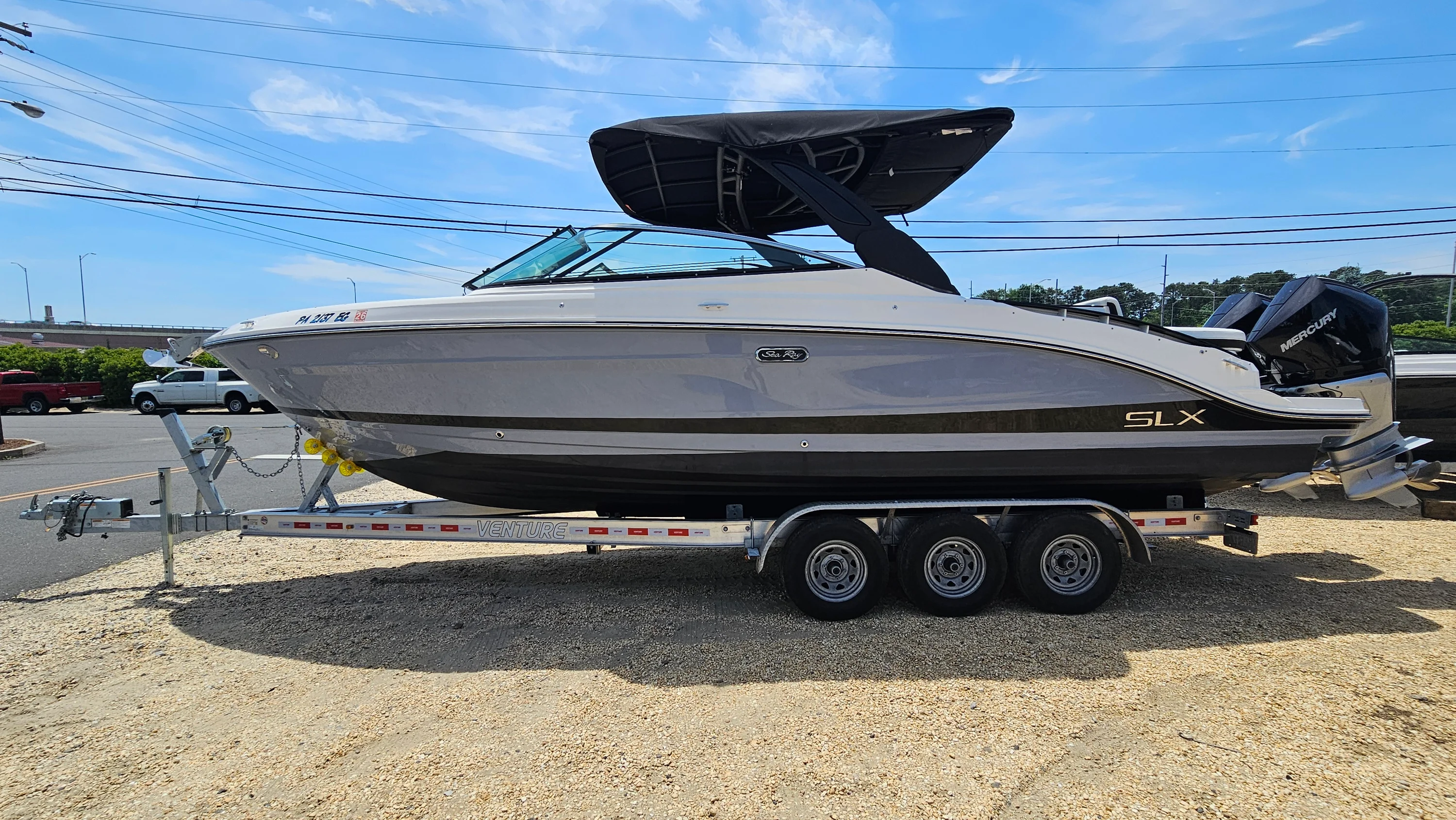 2024 Sea Ray SLX 280 OB Image Thumbnail #2