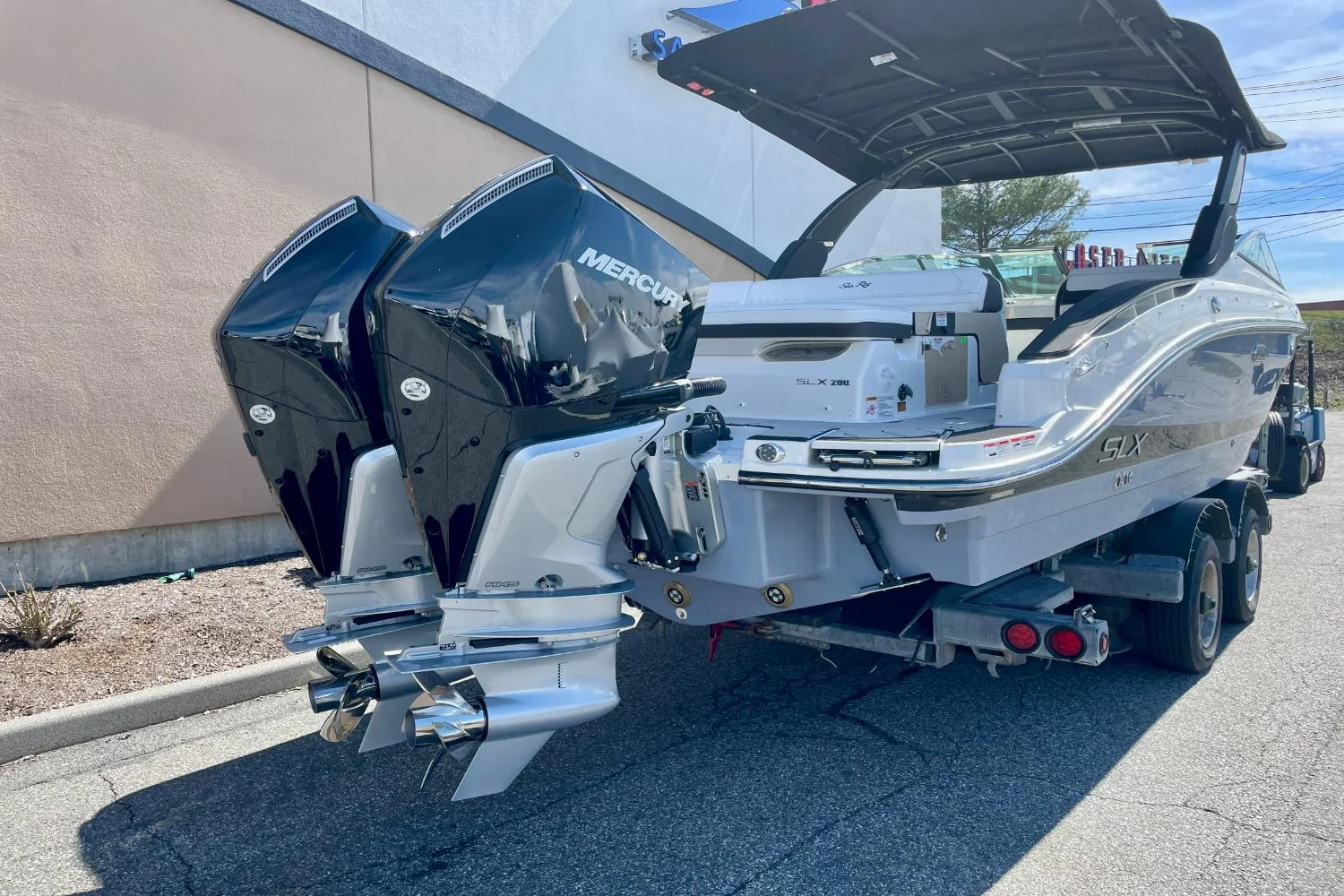 2024 Sea Ray 280 SLX OB Image Thumbnail #3