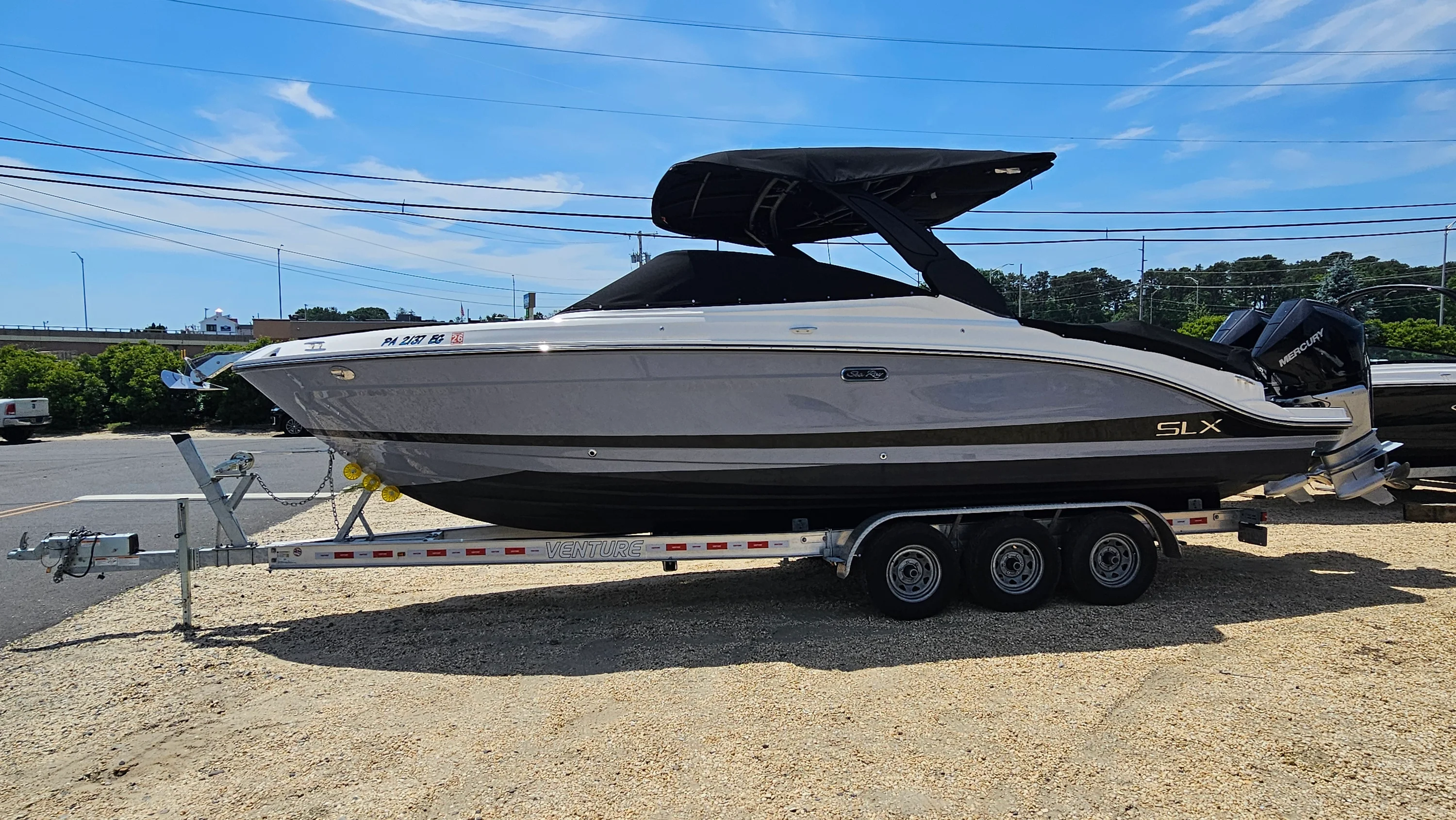 2024 Sea Ray SLX 280 OB Image Thumbnail #3