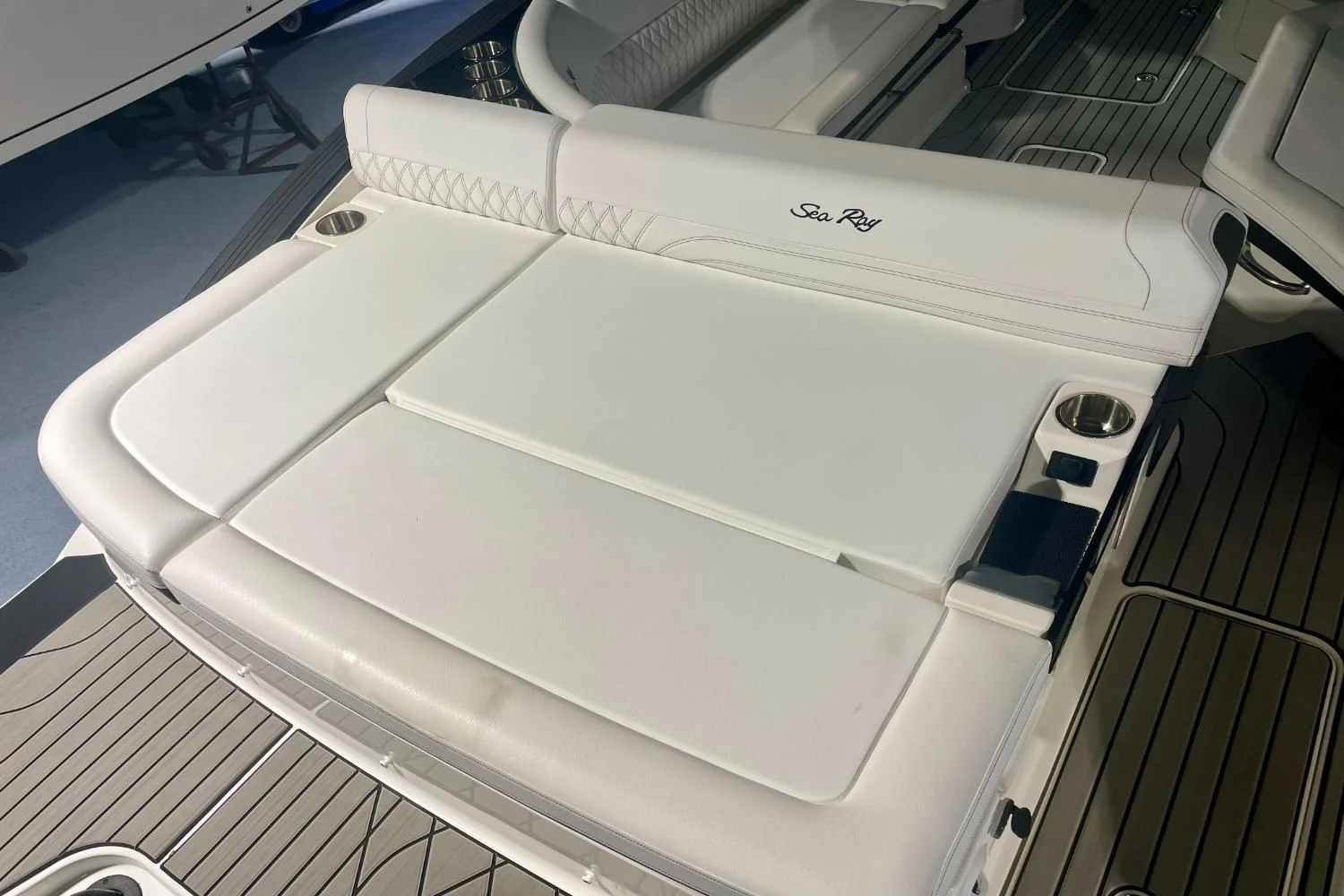 2024 Sea Ray 280 SLX OB Image Thumbnail #5