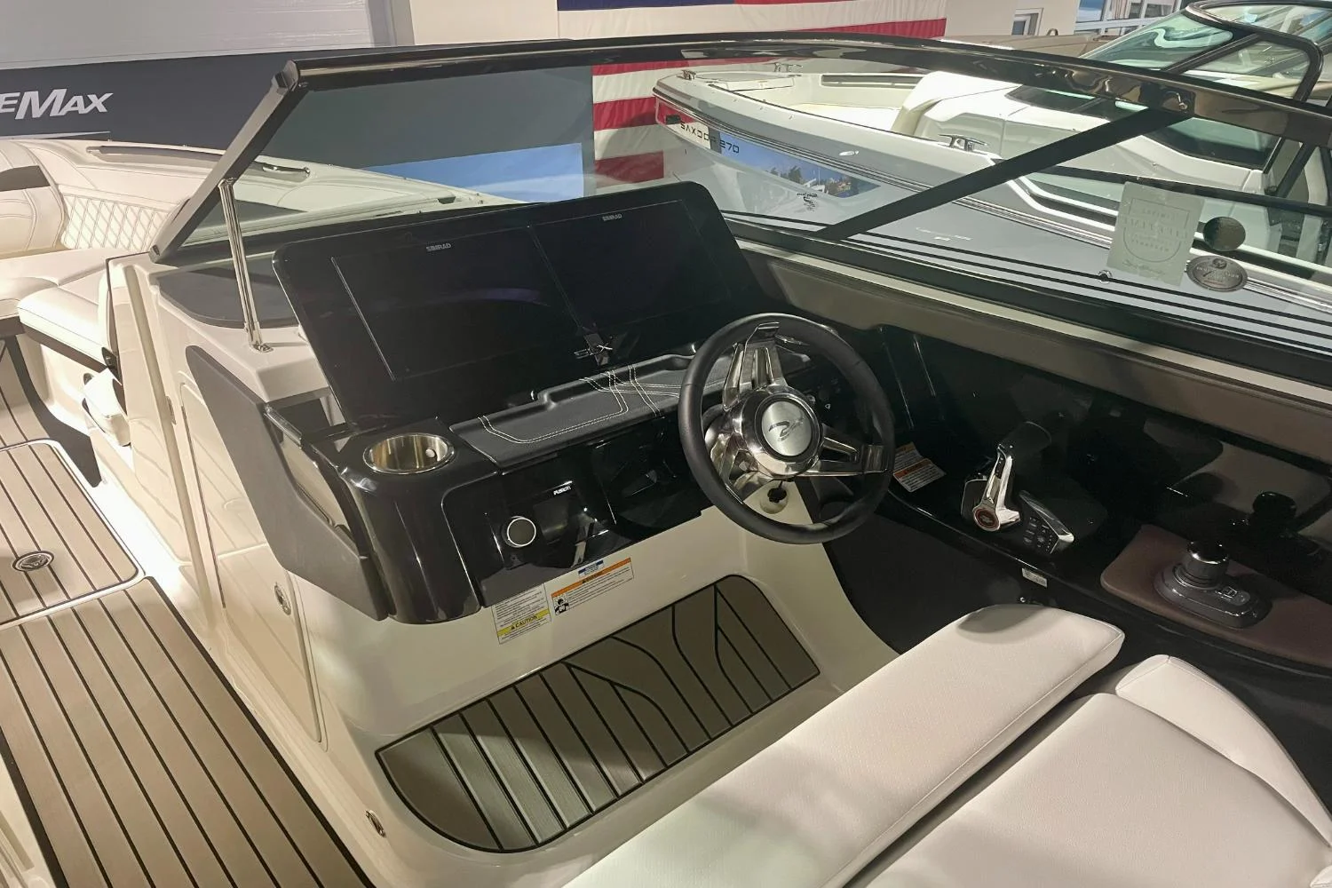 2024 Sea Ray 280 SLX OB Image Thumbnail #17