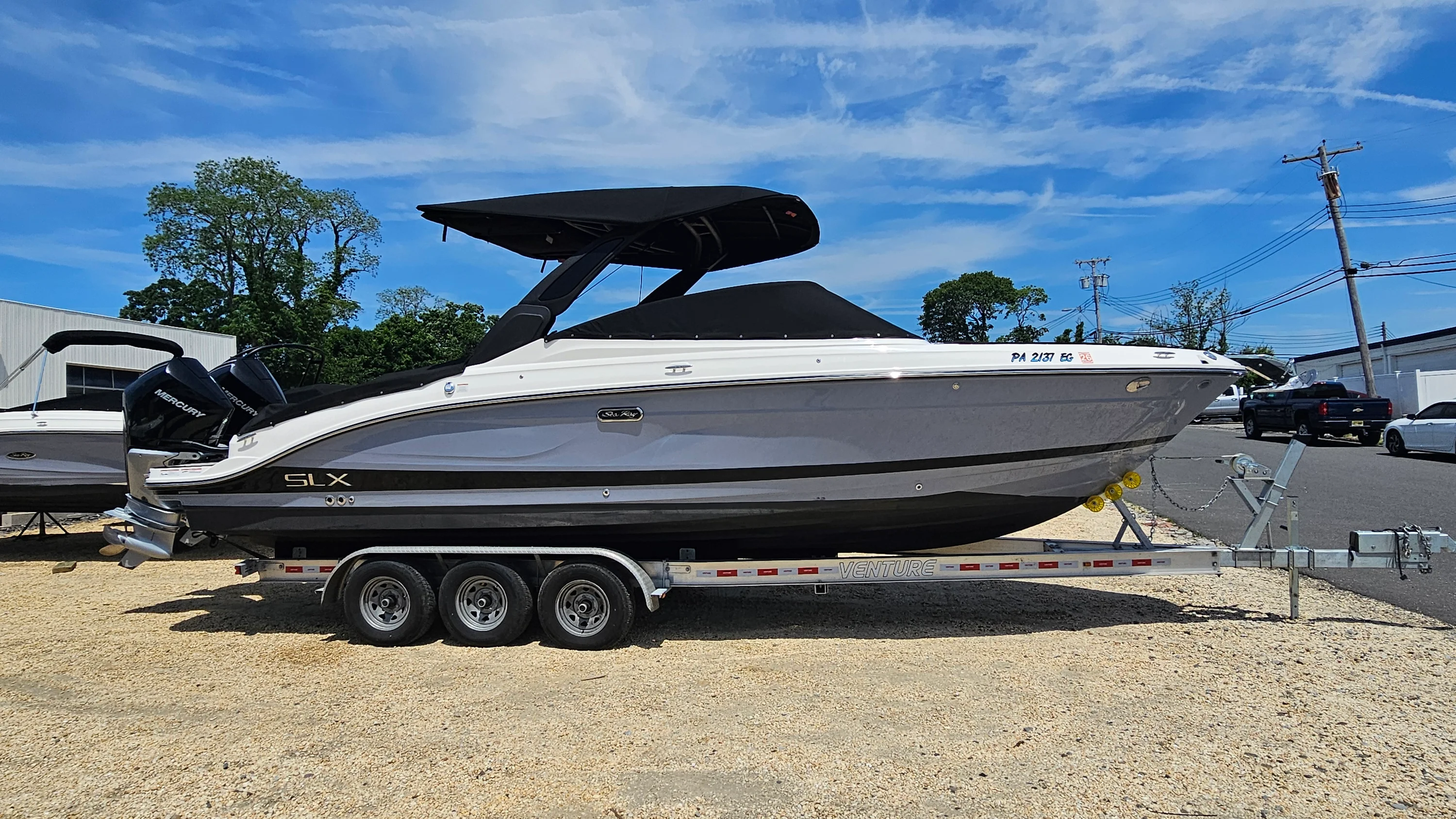 2024 Sea Ray SLX 280 OB Image Thumbnail #1
