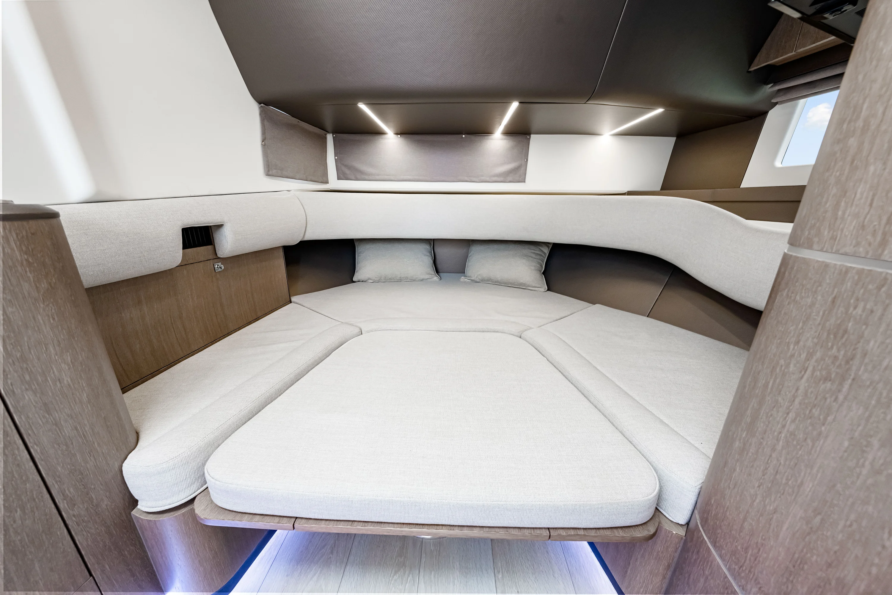 2023 Galeon 375 GTO Image Thumbnail #77