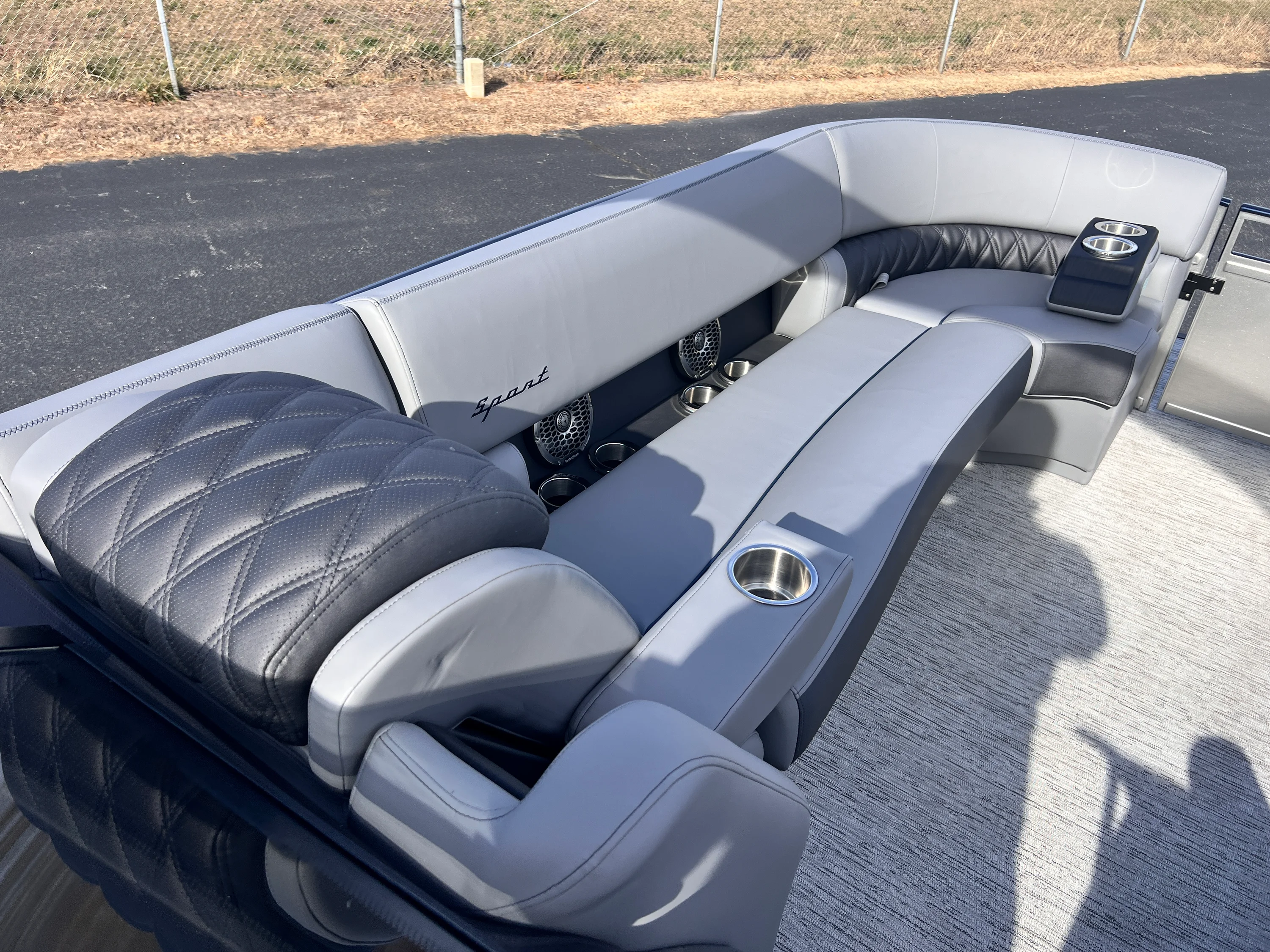 2026 Bennington 27RXSB Image Thumbnail #18