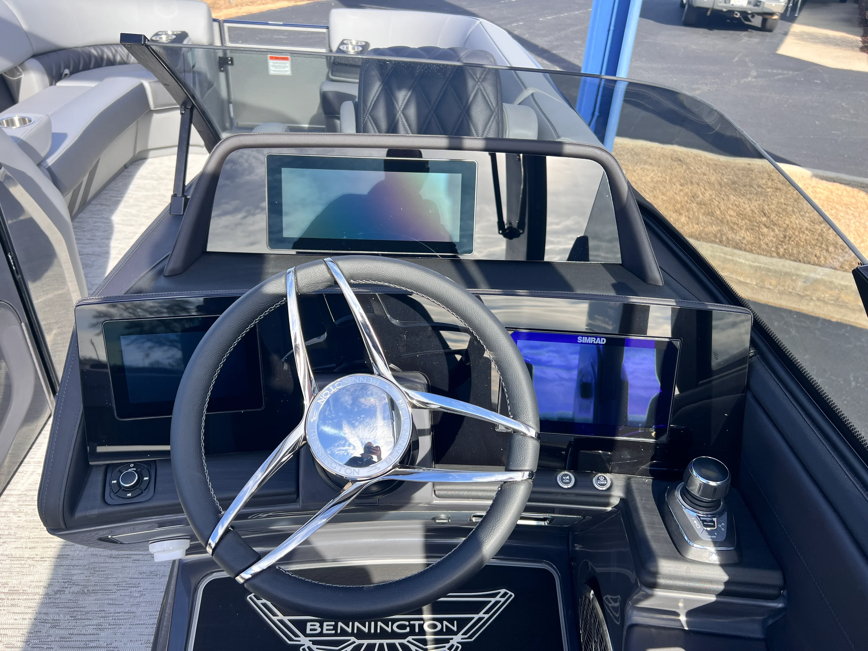 2026 Bennington 27RXSB Image Thumbnail #9