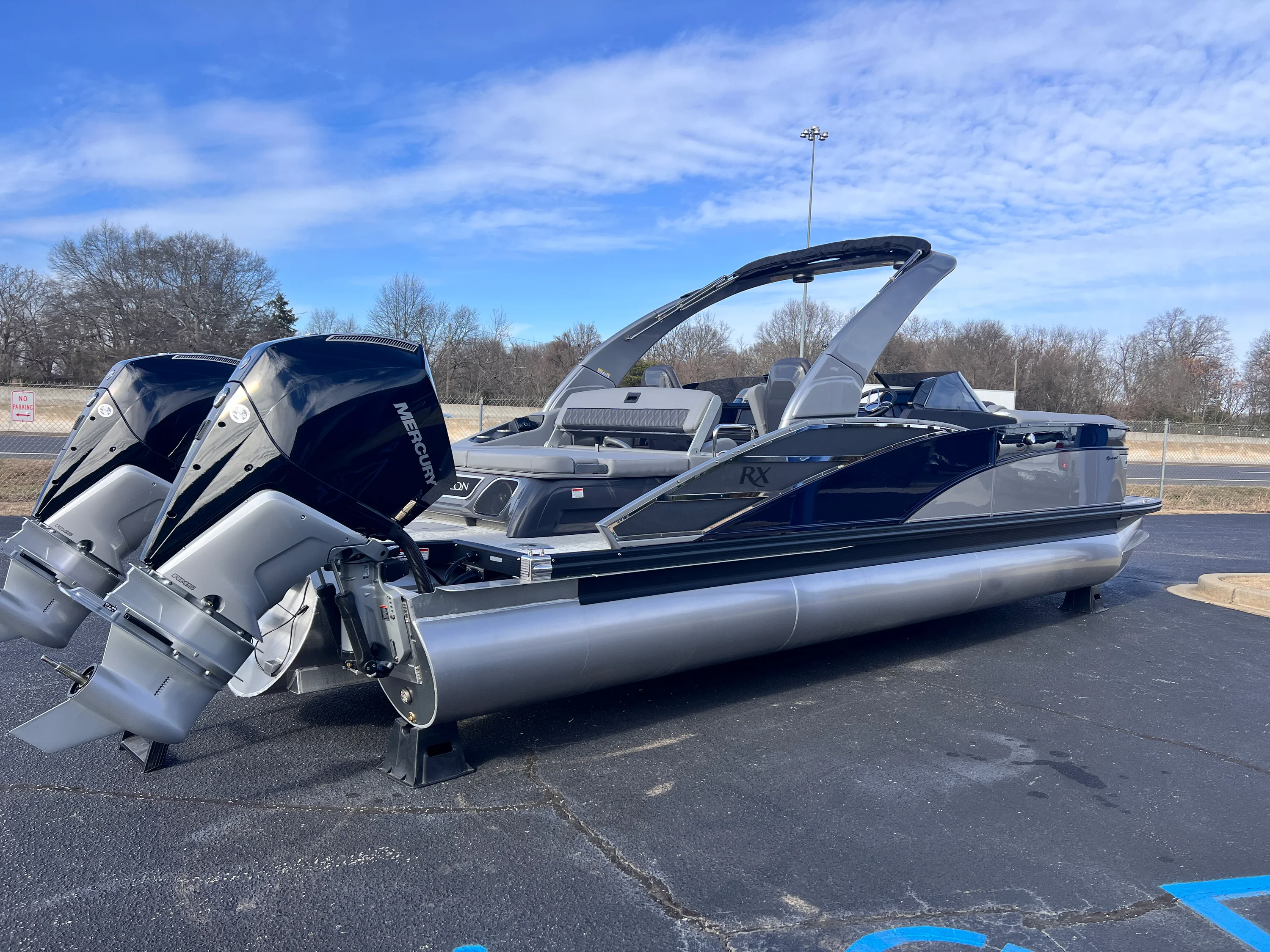 2026 Bennington 27RXSB Image Thumbnail #4