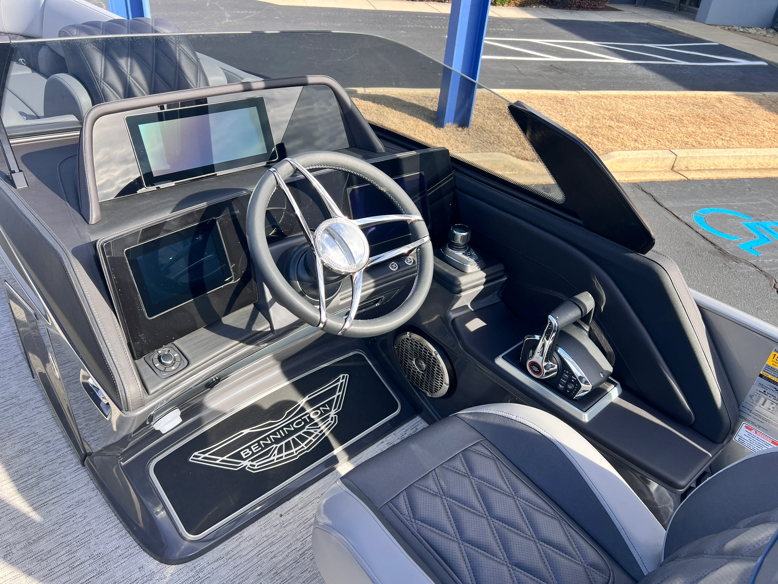 2026 Bennington 27RXSB Image Thumbnail #8