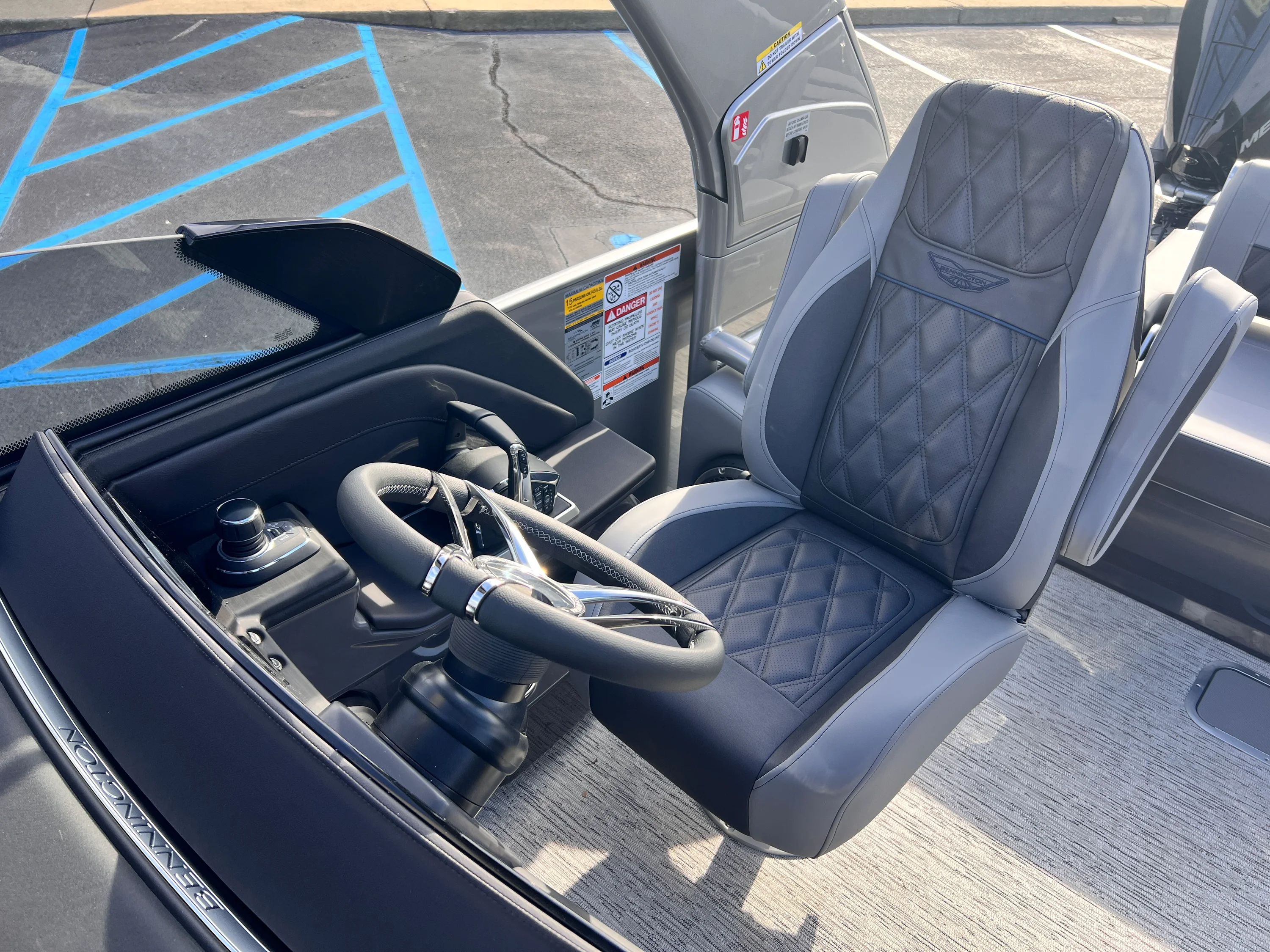 2026 Bennington 27RXSB Image Thumbnail #23