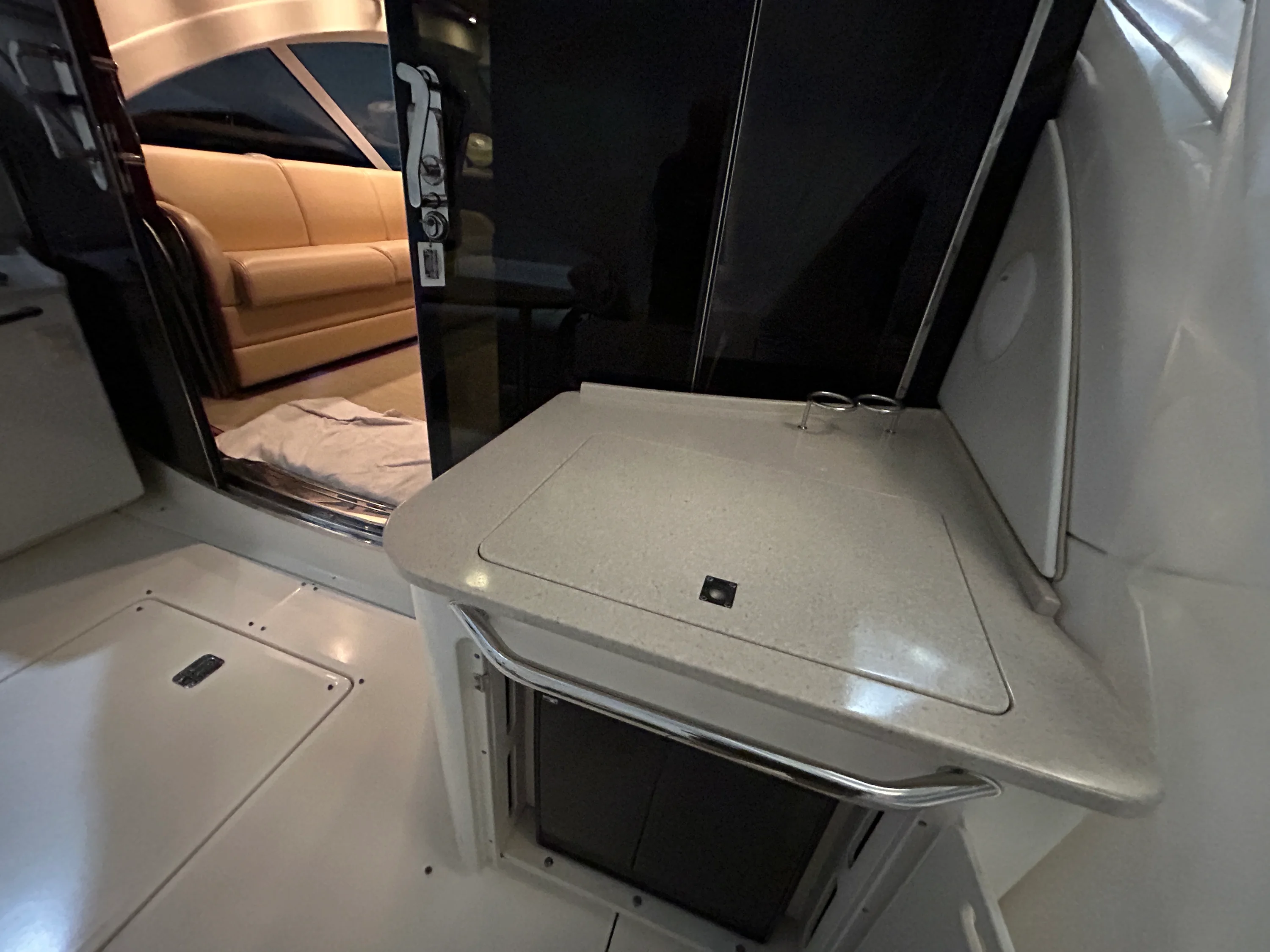 2010 Sea Ray 610 SUNDANCER Image Thumbnail #11