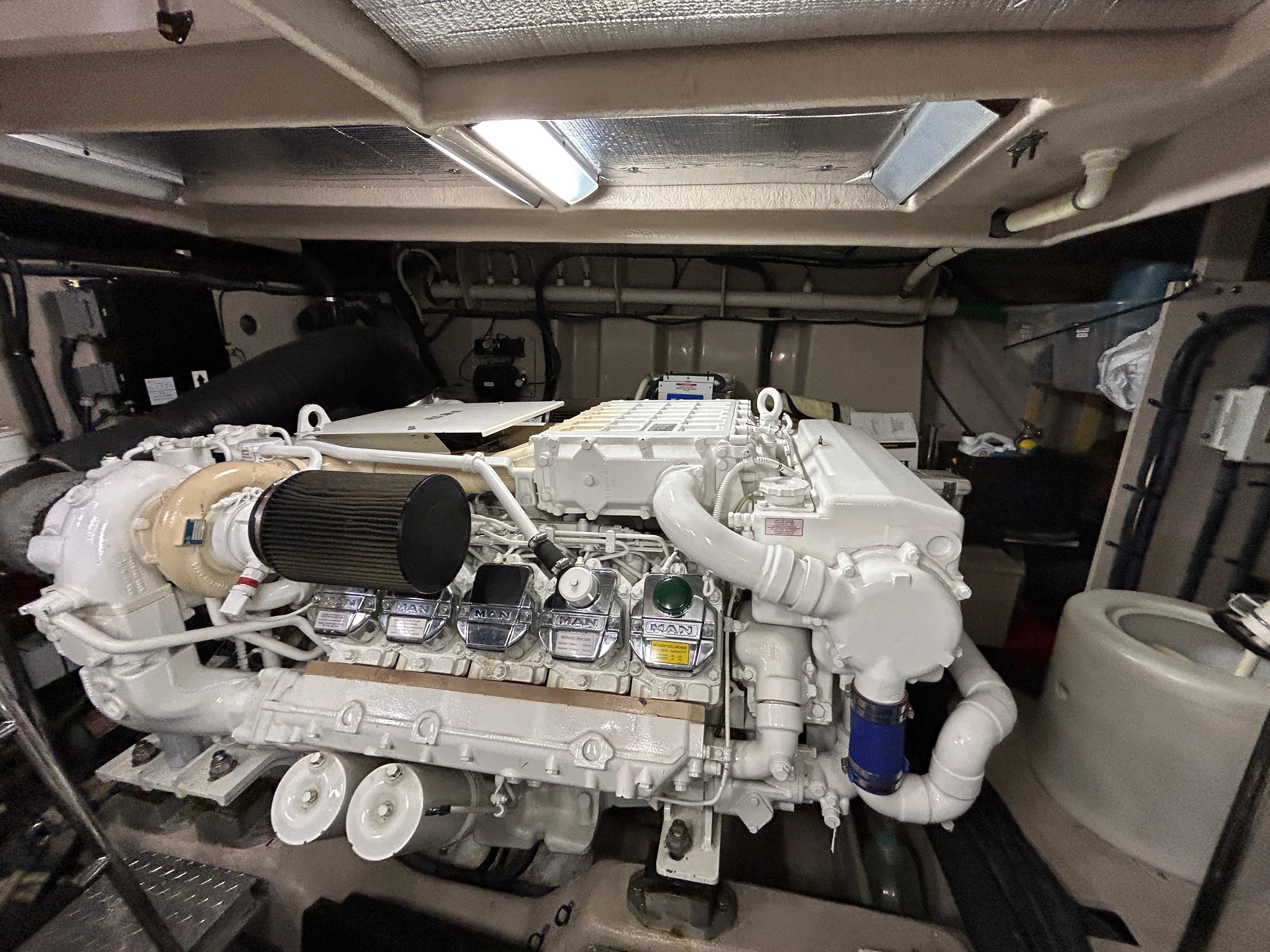 2010 Sea Ray 610 SUNDANCER Image Thumbnail #57