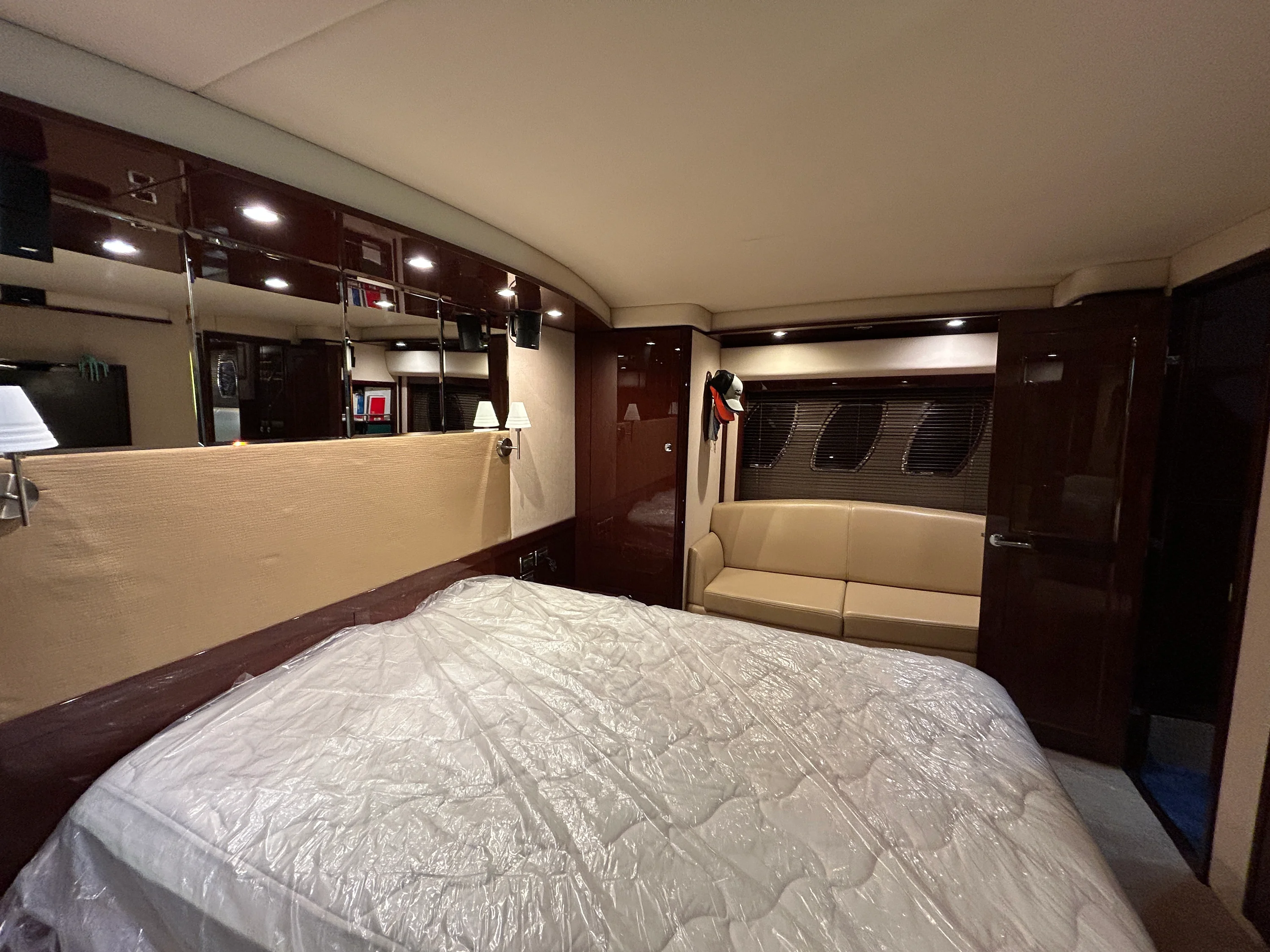 2010 Sea Ray 610 SUNDANCER Image Thumbnail #41